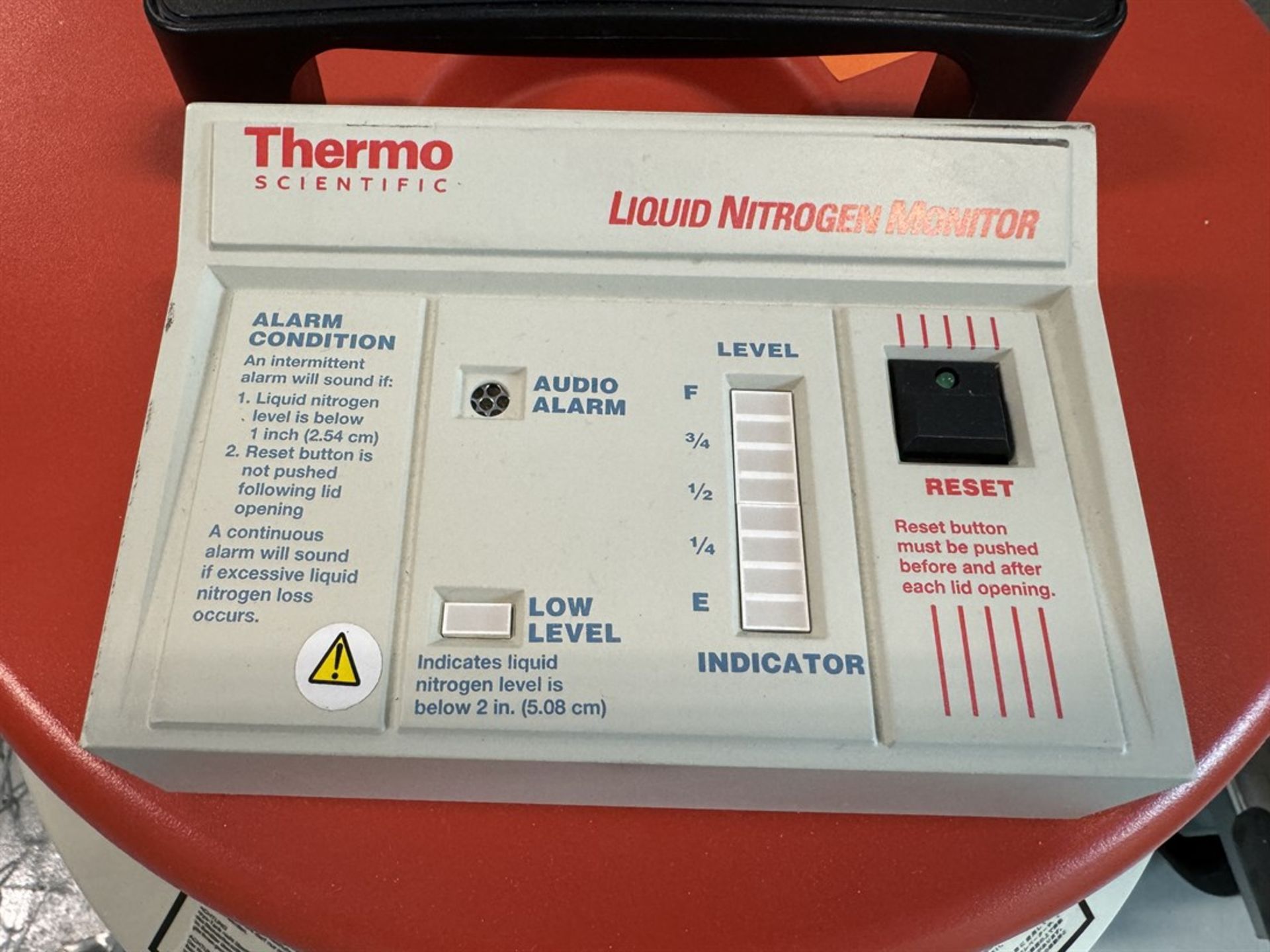 THERMO SCIENTIFIC 8201 Locator JR Cryopreservation Tank, s/n 573232-102 - Image 3 of 7