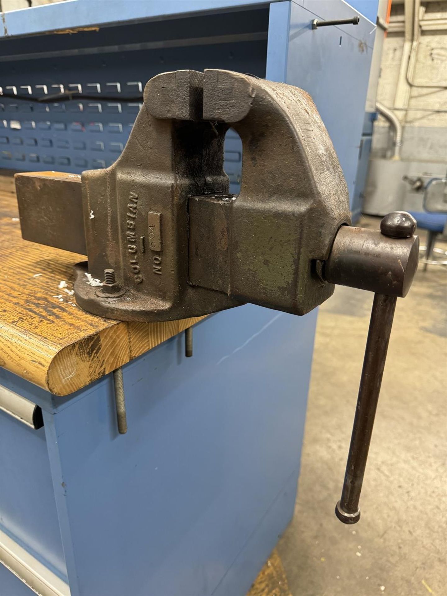 LISTA Wood Top Work Bench, 30" x 72", w/ COLUMBIAN 4" Bench Vise - Image 3 of 3