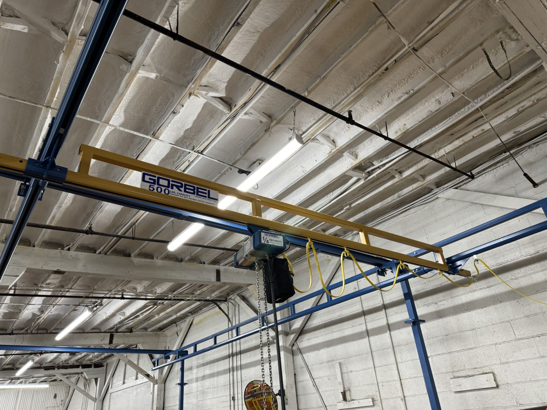 GORBEL 1/4 Ton Free Standing Crane System, Approx. 15' Span x 40' Runway x 12'8"H, w/ Gorbel 1/4 Ton - Bild 3 aus 8