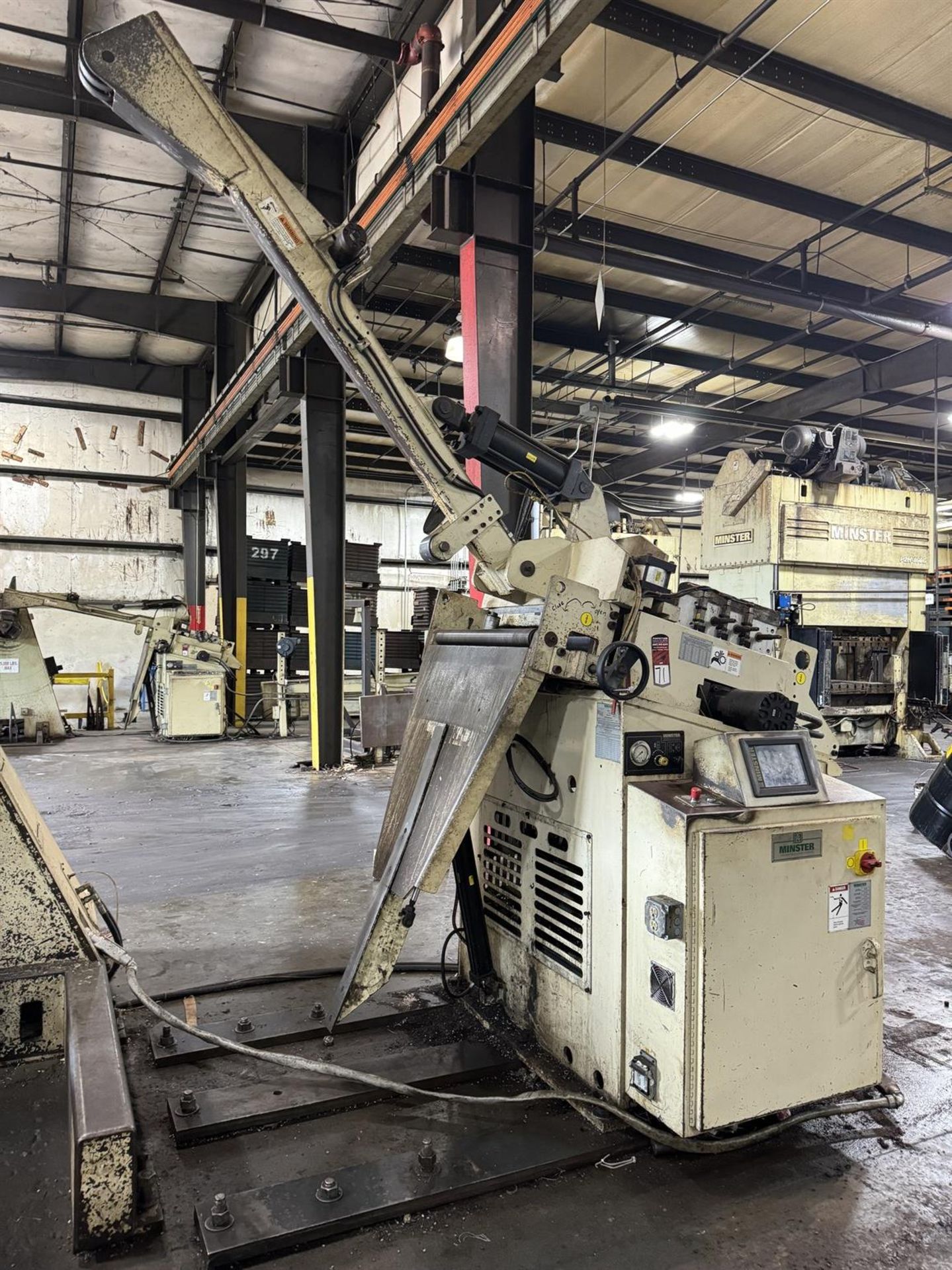 2007 MINSTER MSH30-32-7 32”x .312” Straightener, s/n 13-50824,