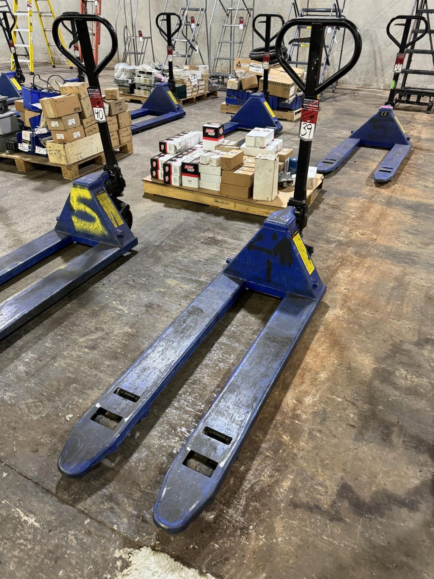 EQUIPRITE 5500 Lb. Narrow Aisle Pallet Jack