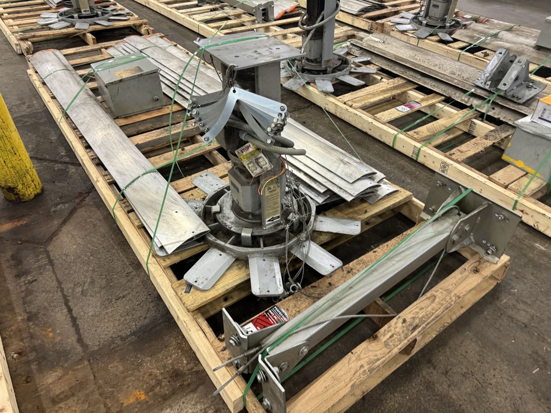 BIG ASS FANS 18' HVLS Ceiling Fan, 10 Blade