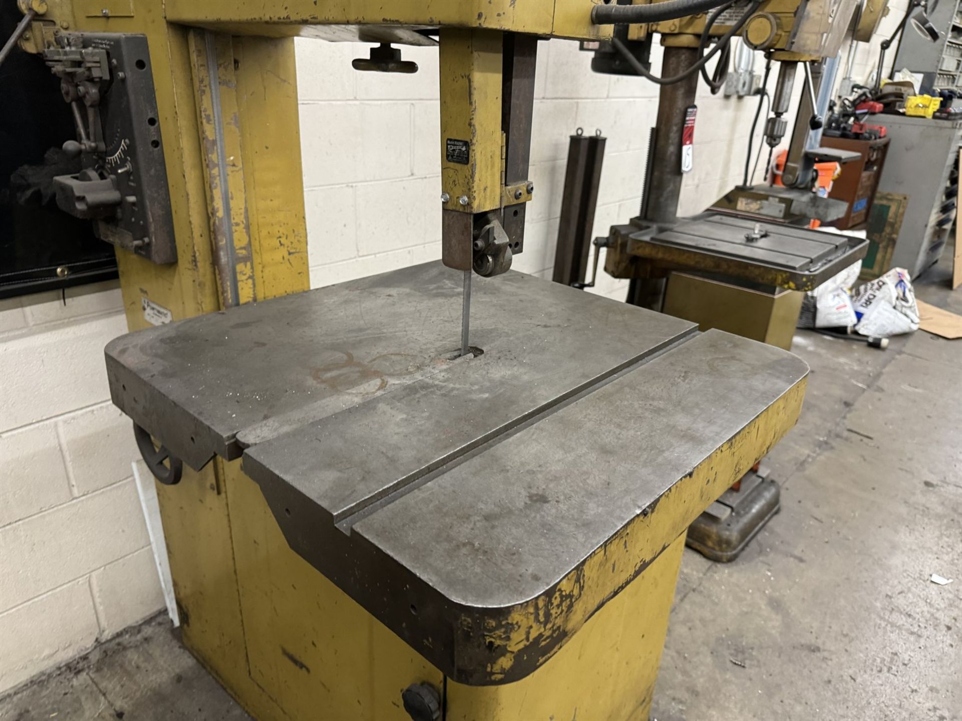 POWERMATIC 87 Vertical Bandsaw, s/n 9687005, 19.75" Throat, 24" x 24" Table, Blade Welder - Image 3 of 5