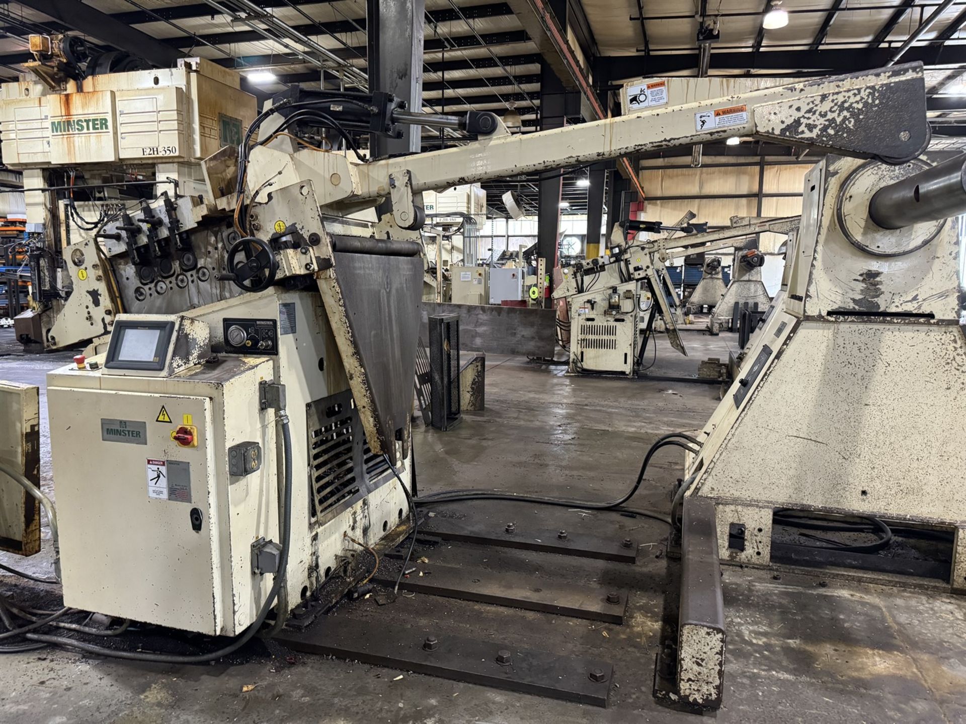 2002 MINSTER 24,000 lb.x 32”x .312” Servo Feed Line, w/ MEF5-32S Servo Feed, s/n 18-50922, MTT12-32S - Image 8 of 16