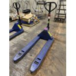 EQUIPRITE 5500 Lb. Pallet Jack