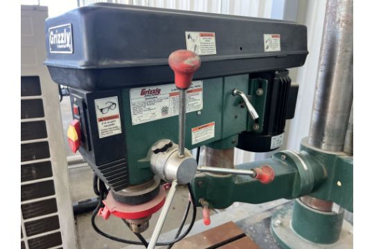 2018 GRIZZLY 12 Speed Radial Drill Press, s/n 11400, w/ 1 HP 110V, 3050 RPM, 24" Reach, (Located - Image 2 of 6