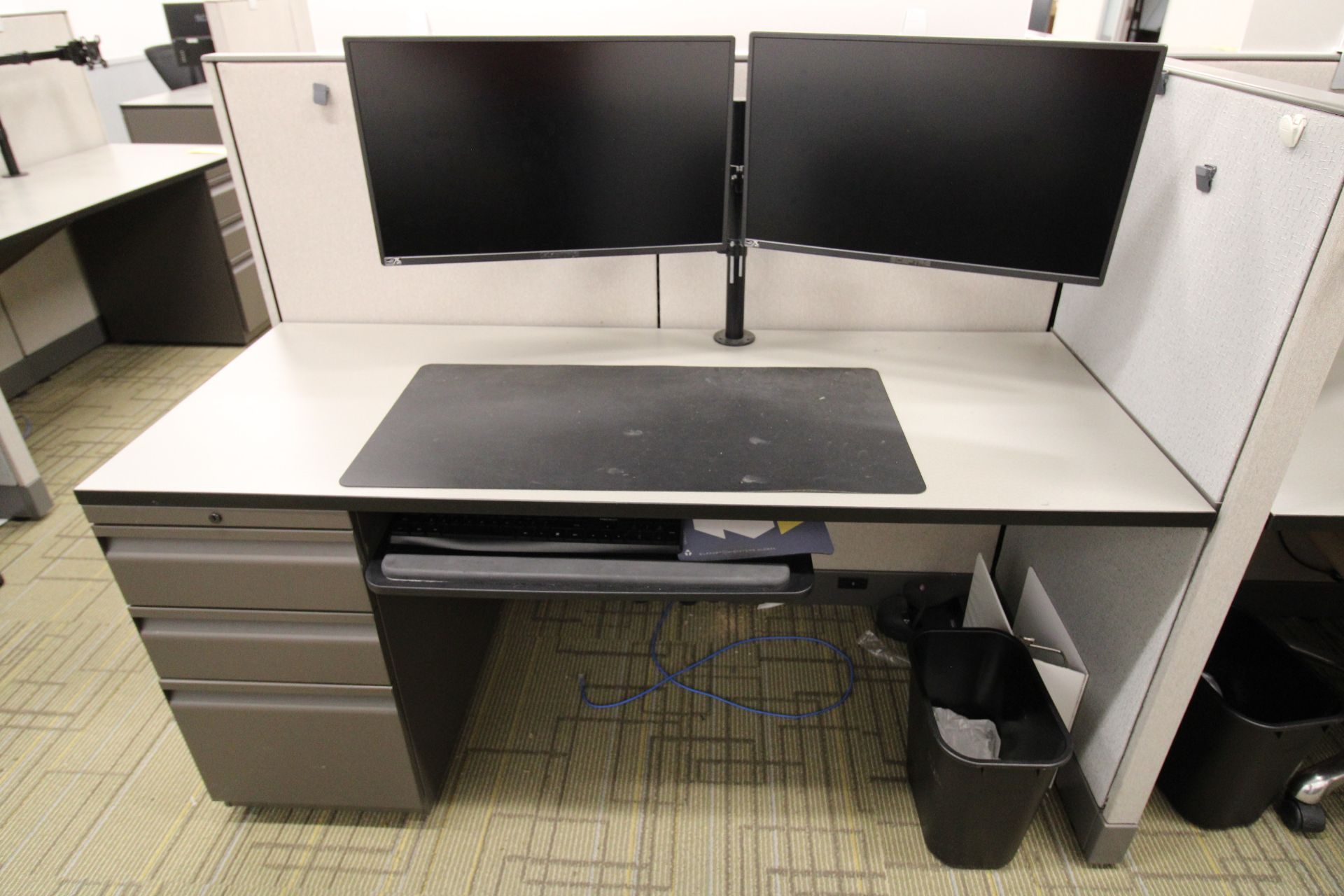 LOT OF (8) CUBICLE SECTIONS, 24" x 60" desks w/ monitors and chairs - Image 7 of 11