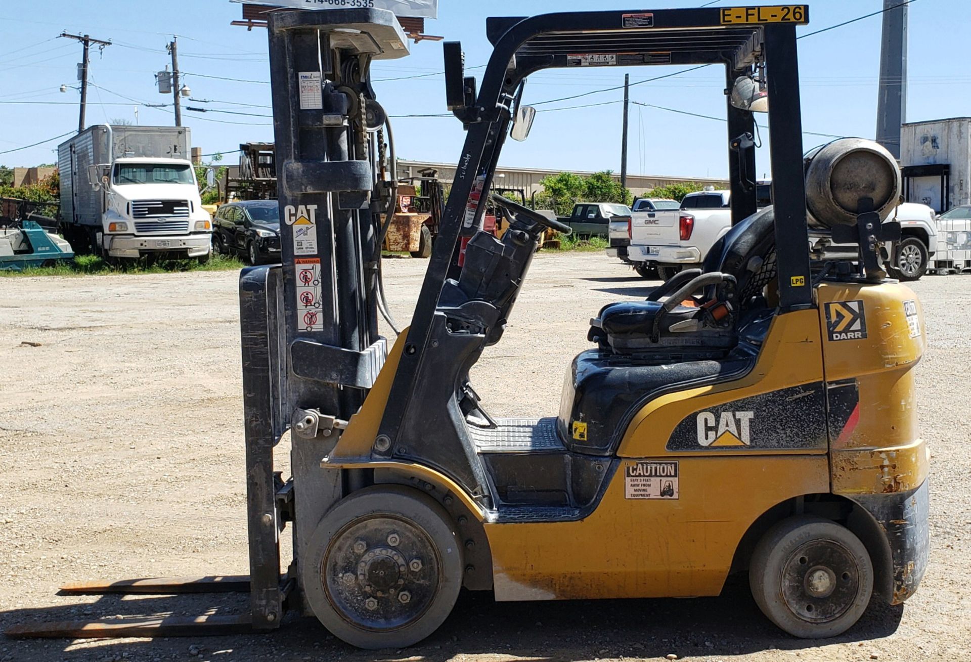 LPG FORKLIFT, CATERPILLAR 5,000-LB. BASE CAP. MDL. 2C5000, Mfg. 2017, LPG engine, 83" 3-stage - Image 6 of 10