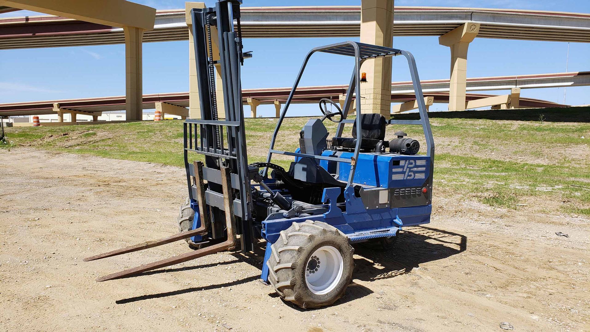 DIESEL FORKLIFT, PRINCETON 5,000-LB. BASE CAP. MDL. PB50, Cat 3024 diesel engine, 103” 2-stage mast, - Image 5 of 11