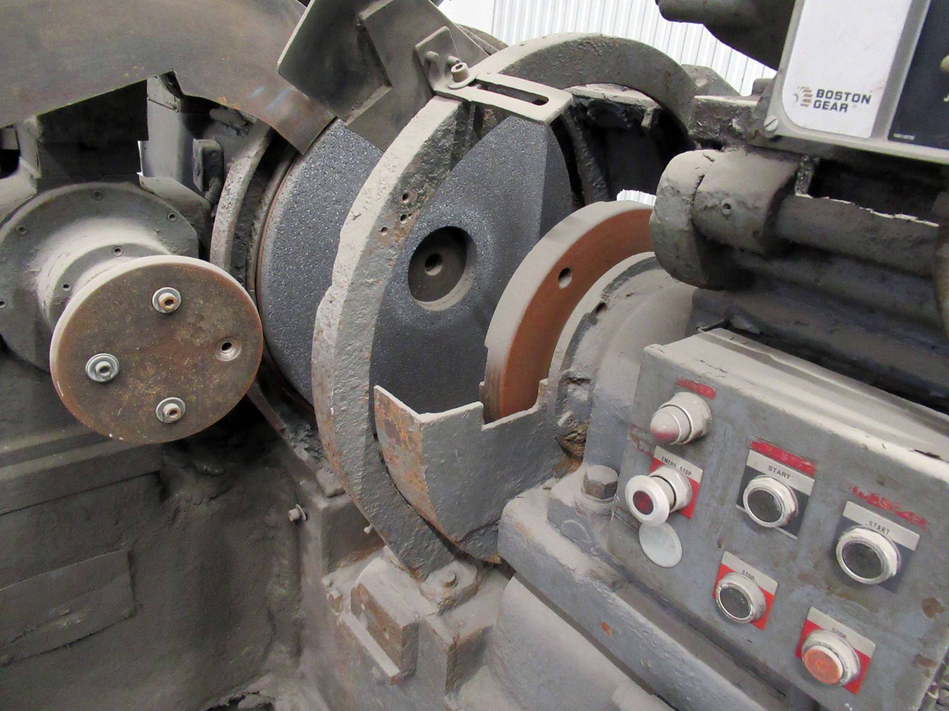 DOUBLE DISK GRINDER, GARDNER MDL. 125, (2) 26" grinding wheels, (2) 30 HP drive motors, S/N N.A. ( - Image 6 of 6