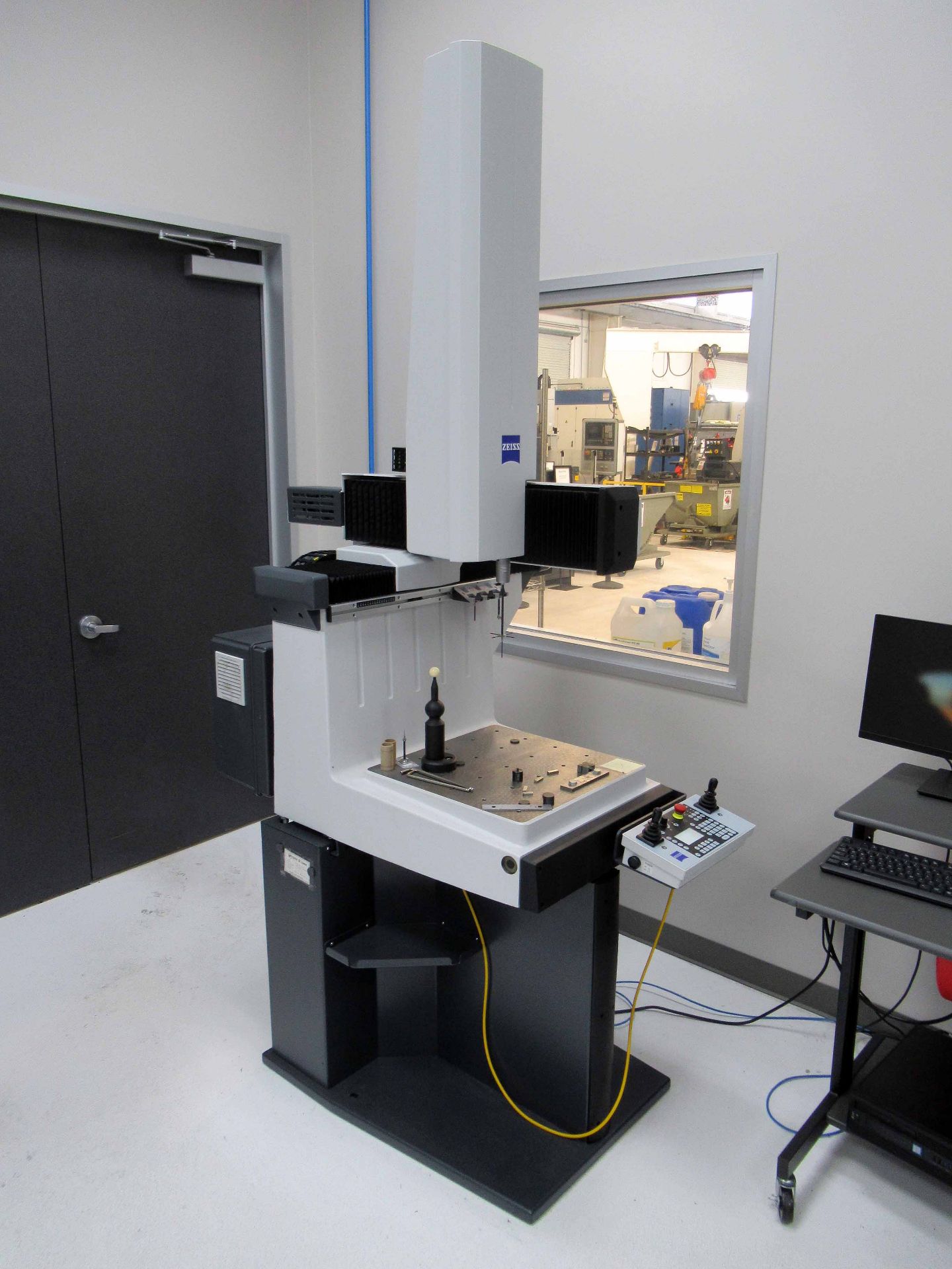 COORDINATE MEASURING MACHINE, ZEISS DURAMAX LTE, Mfg. 2018, Part #636519-9000-000, S/N 194856 ( - Bild 2 aus 9