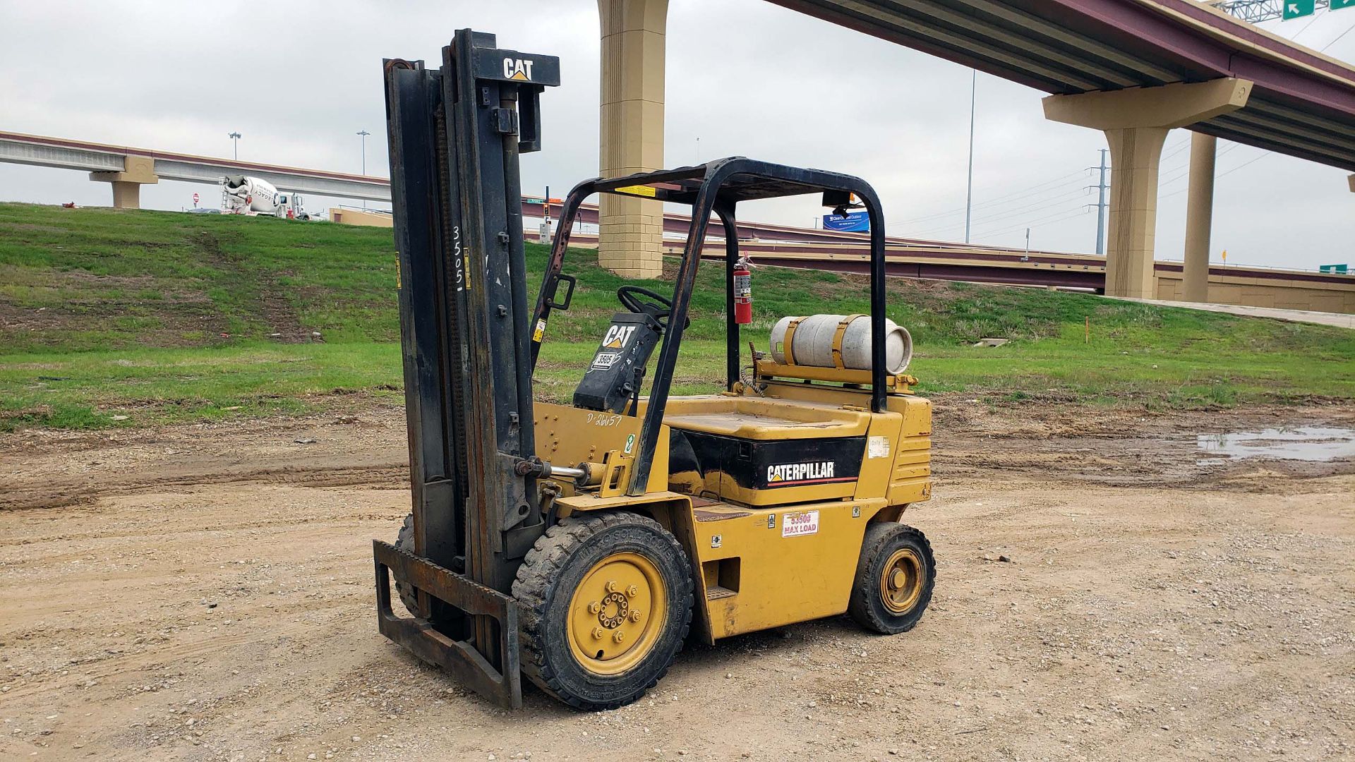 FORKLIFT, CATERPILLAR 5,000-LB. BASE CAP. MDL. V50E, LPG engine, 86" 2-stage mast, 140" lift ht.,