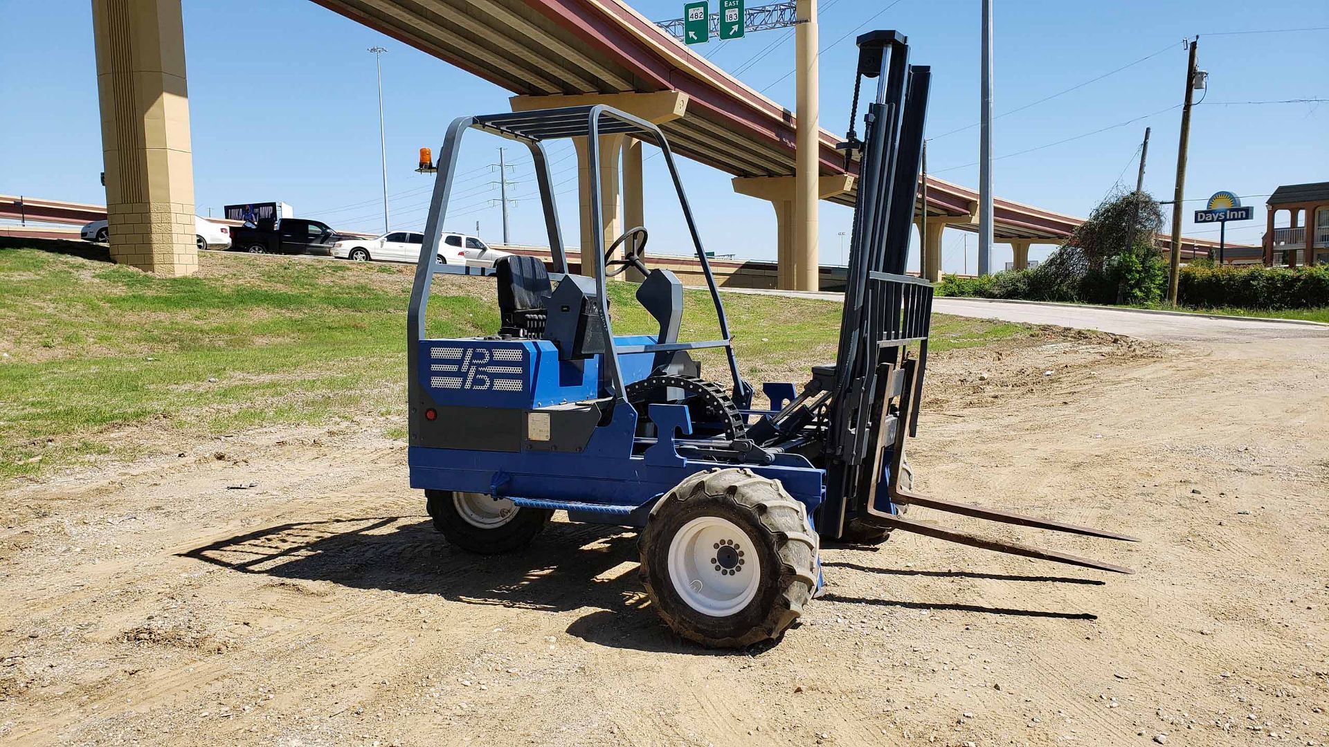 DIESEL FORKLIFT, PRINCETON 5,000-LB. BASE CAP. MDL. PB50, Cat 3024 diesel engine, 103” 2-stage mast, - Image 2 of 11