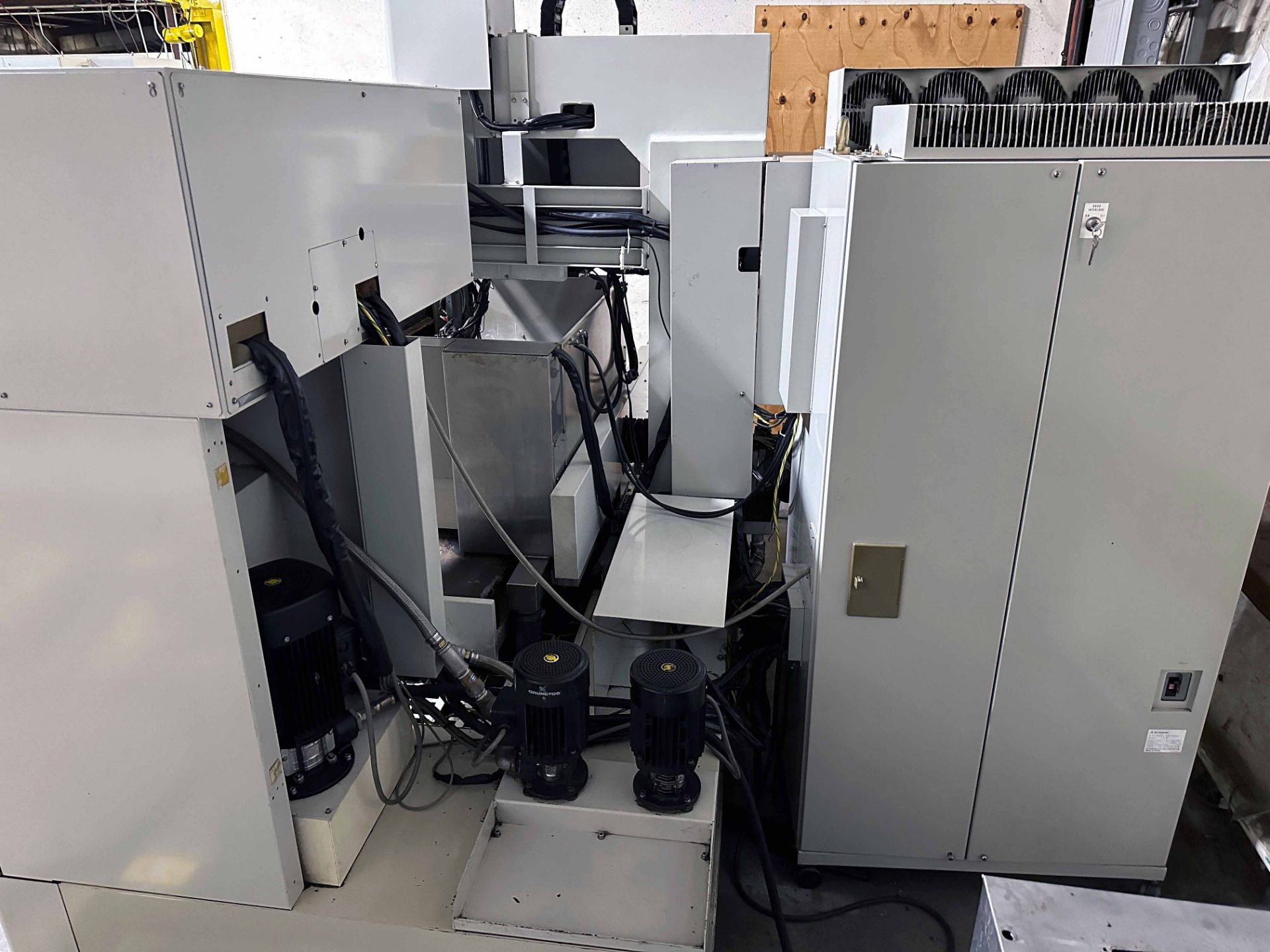 WIRE EDM MACHINE, MITSUBISHI MDL. SX-20, 19.7” X axis, 13.8” Y axis, 10.6” Z-axis travels, 2,200-lb. - Image 5 of 7