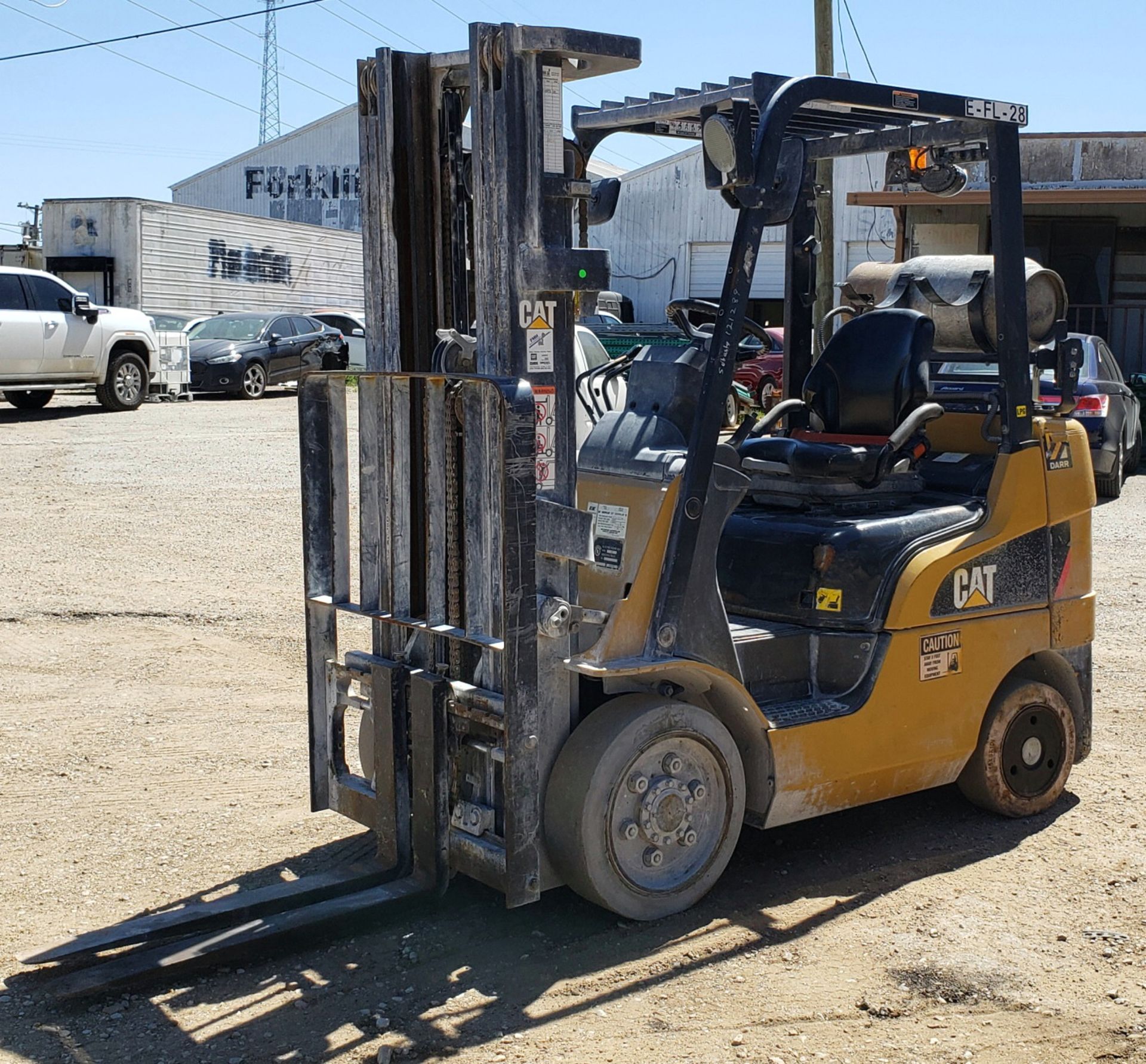 LPG FORKLIFT, CATERPILLAR 5,000-LB. BASE CAP. MDL. 2C5000, Mfg. 2017, LPG engine, 83" 3-stage