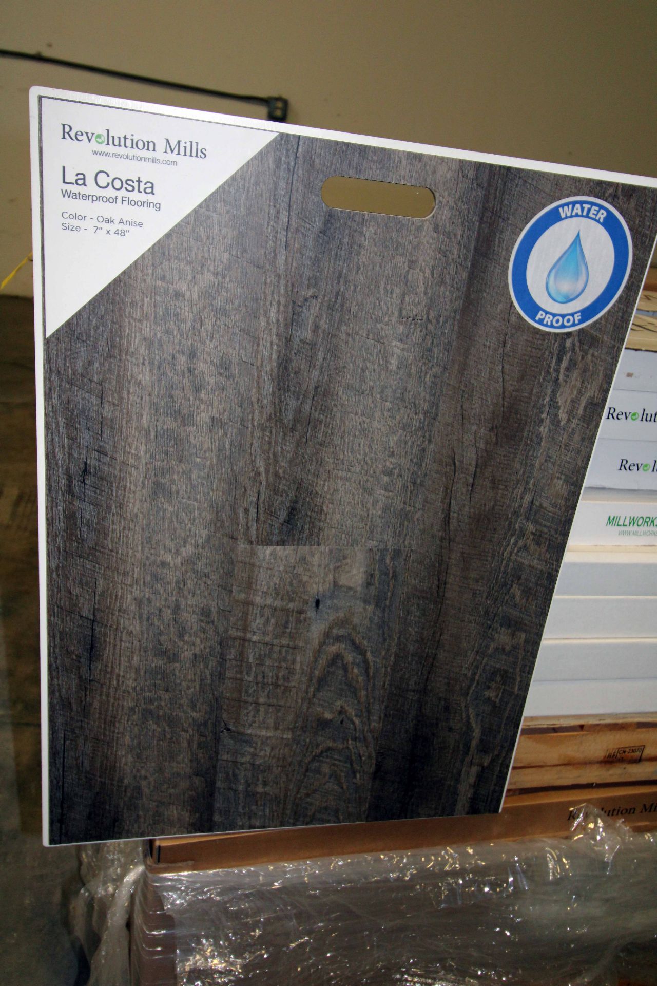 LOT OF LUXURY VINYL PLANK, 183.0mm by 1,220mm click 3.5mm thick SPC including 0.30mm wear layer plus