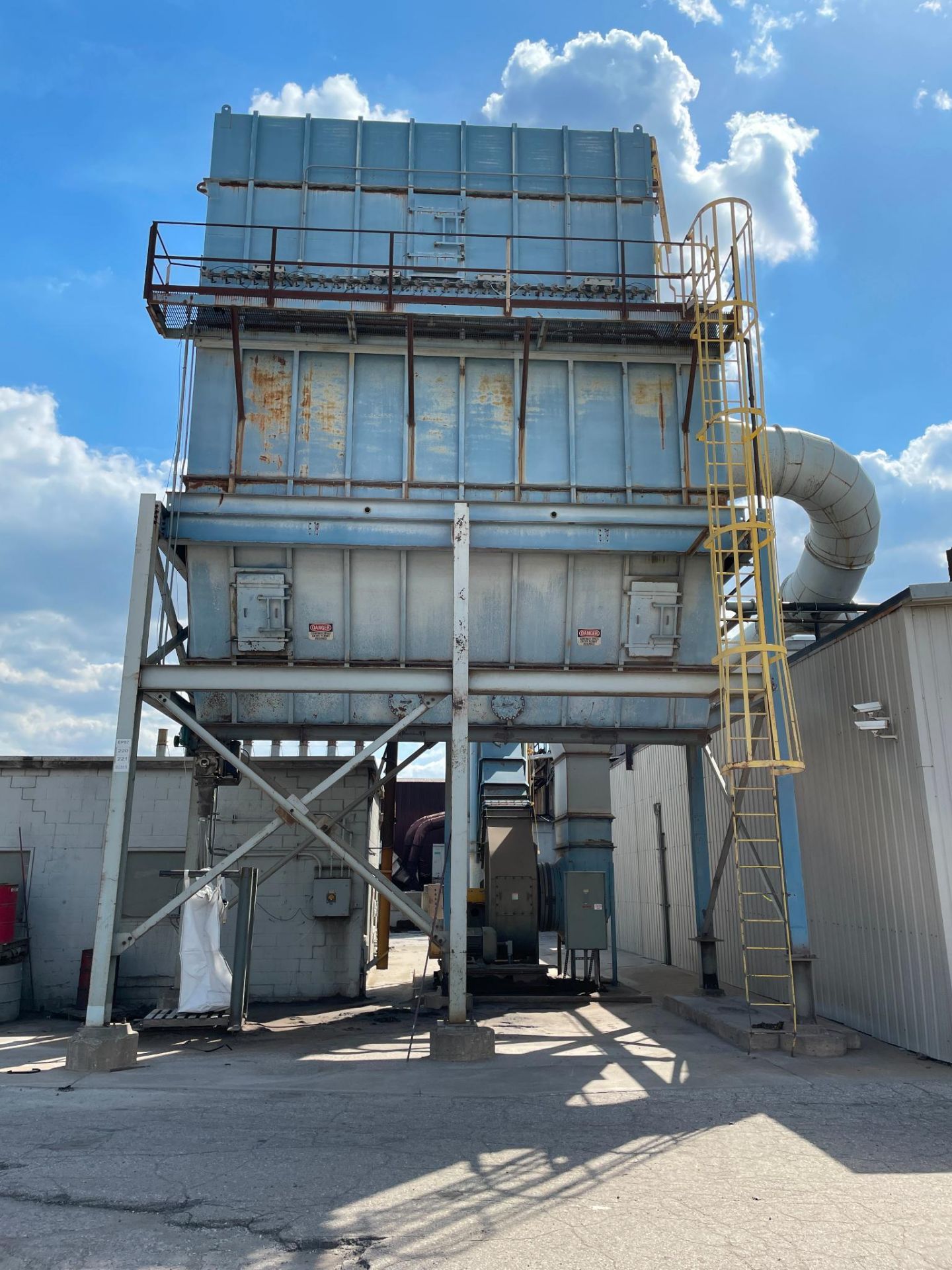 DUST COLLECTION SYSTEM BAGHOUSE, 150 HP