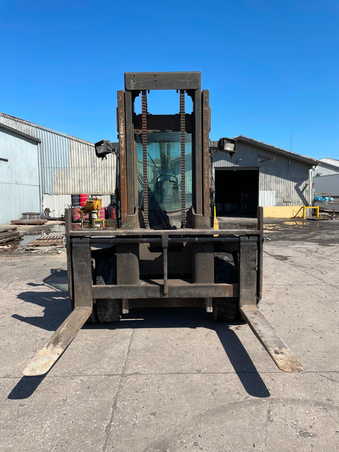 FORKLIFT, YALE 19,050-LB. BASE CAP. MDL. GP240DB, diesel, 13,640-lb. truck weight, 147.6" lift - Image 2 of 8