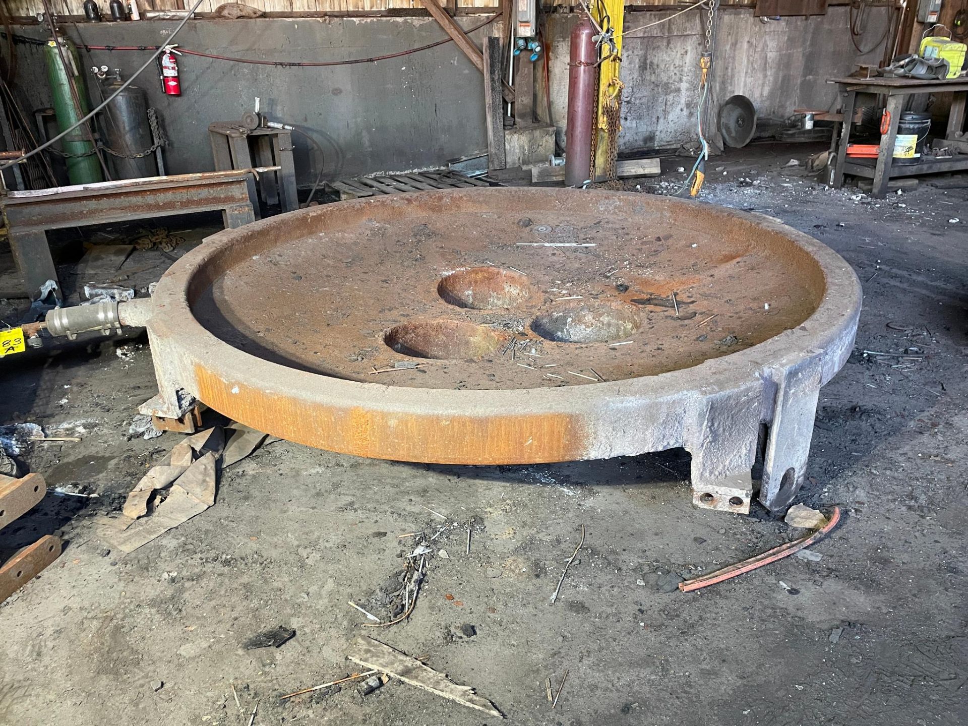 FURNACE POUR CAP, approx. 99" ID, 108.5 OD