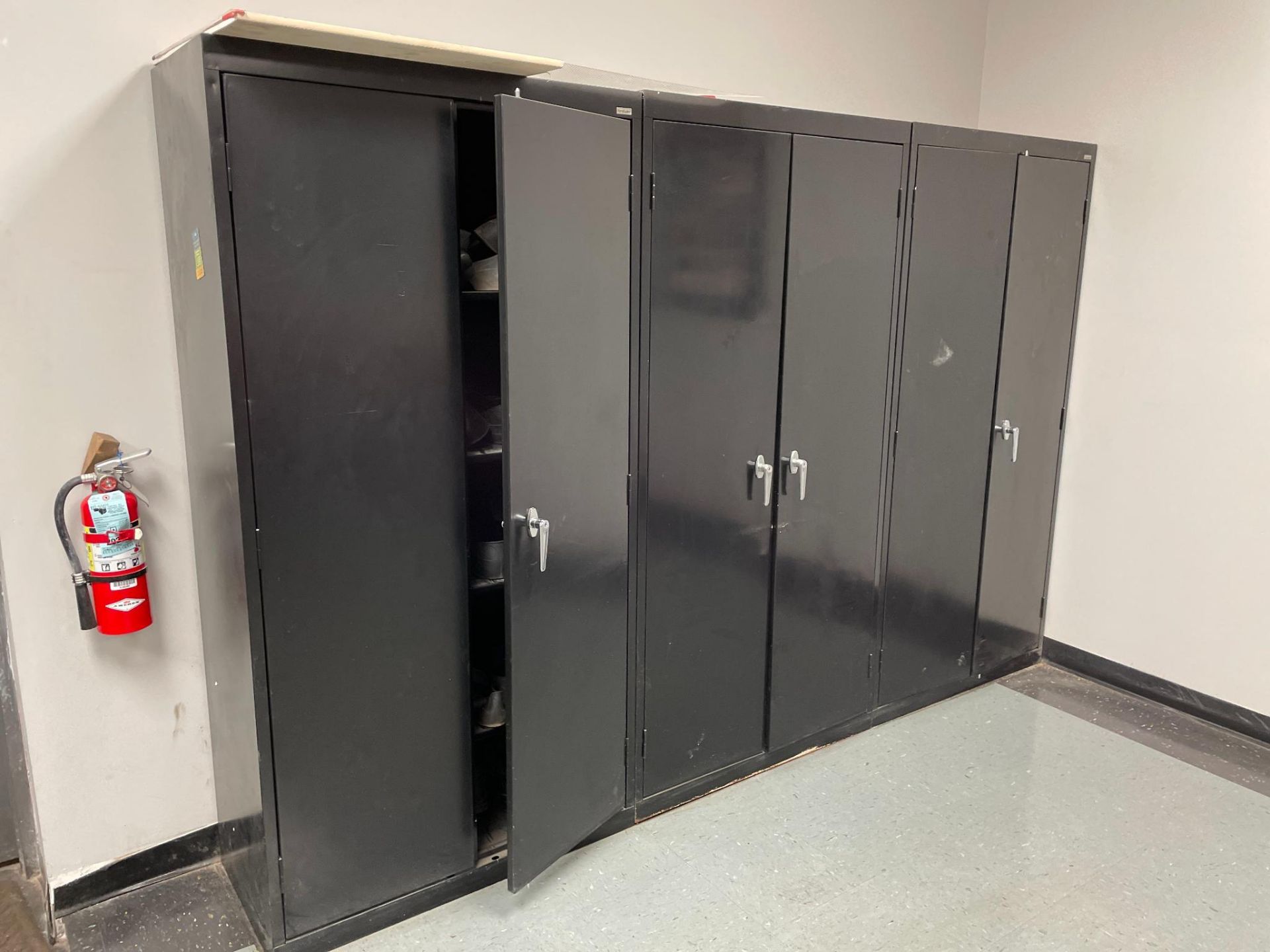 LOT CONTENTS OF TRAINING ROOM: tables, chairs, cabinets, tv - Image 5 of 5