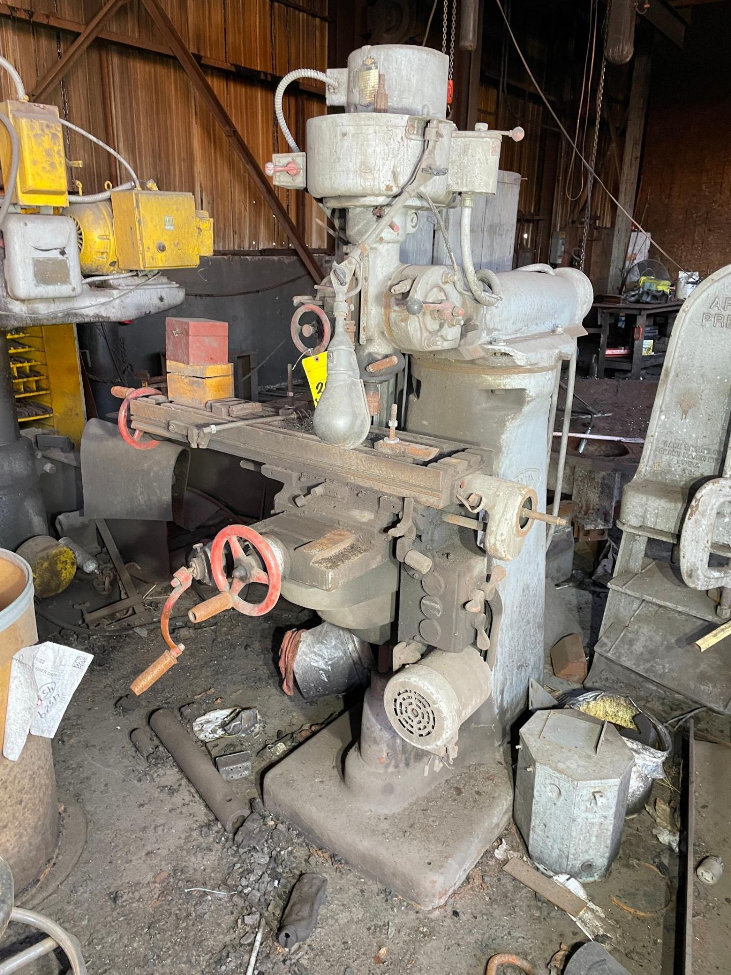 INDEX VERTICAL TURRET MILL, table size approx. 9" x 40", w/ power feed table