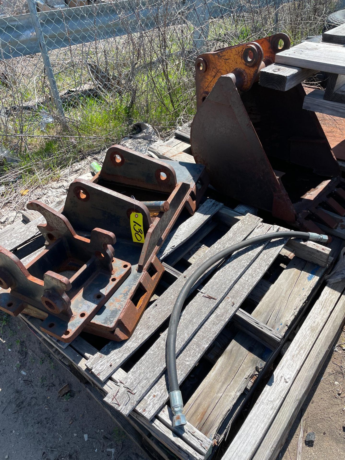 BACKHOE ATTACHMENTS - Image 2 of 4