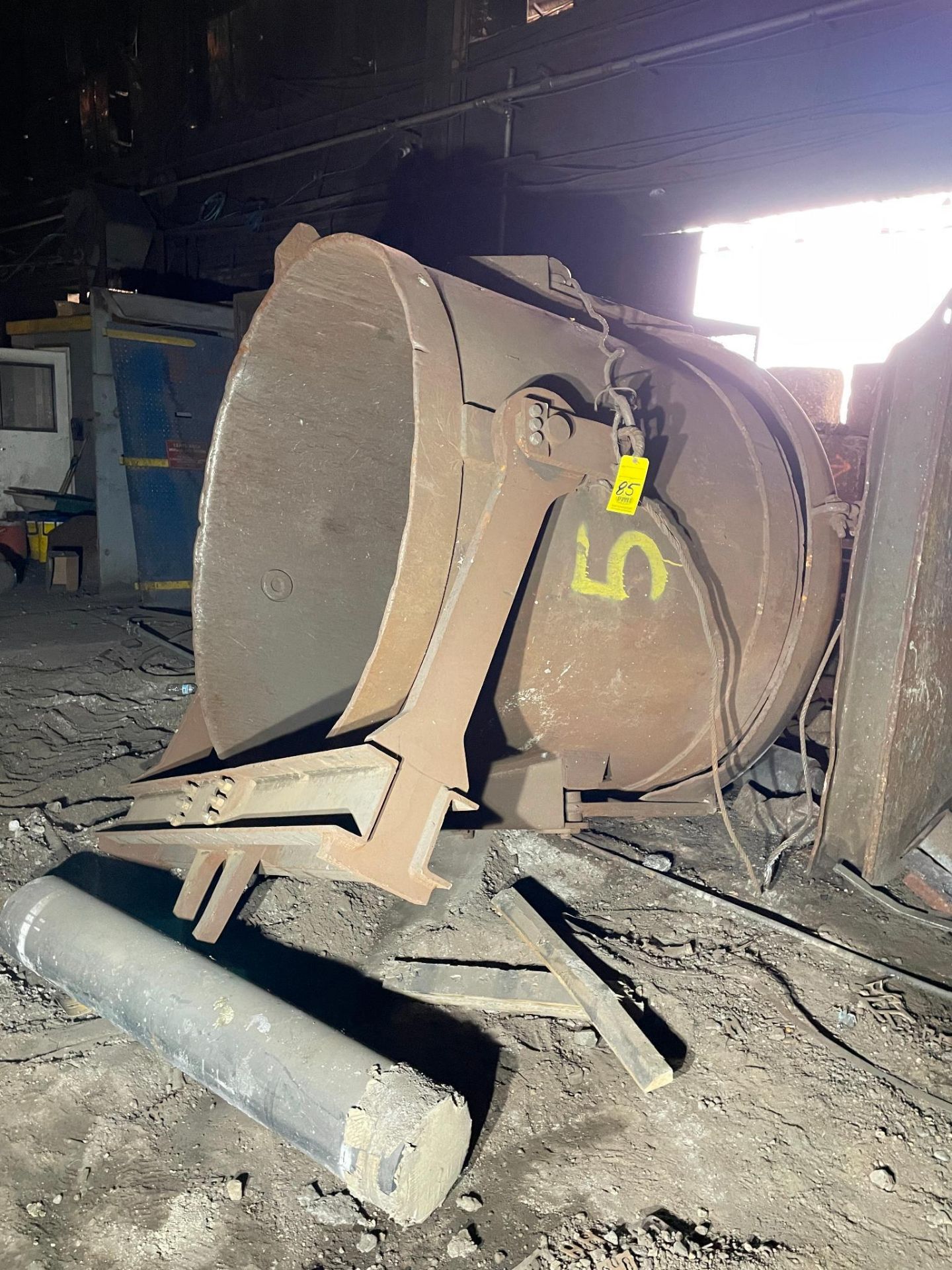 LOT OF BOTTOM-DROP CLAM SHELL SCRAP BUCKETS (2) - Image 4 of 6