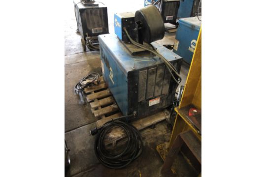 MIG WELDER, MILLER DELTAWELD 452, MDL. 903394, power source 230/460/575 v., 3-phase, output range, - Image 2 of 5