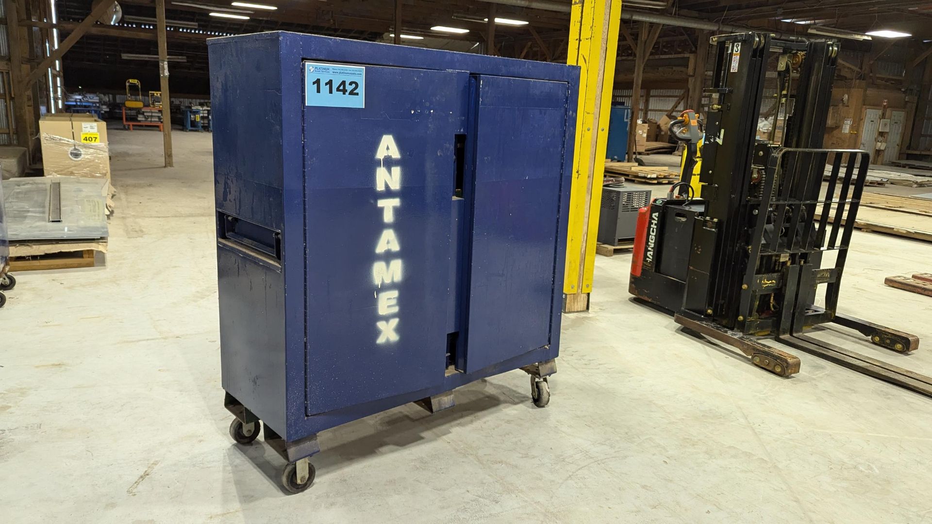 KNAACK, 109, JOBSITE STORAGE TOOL CABINET