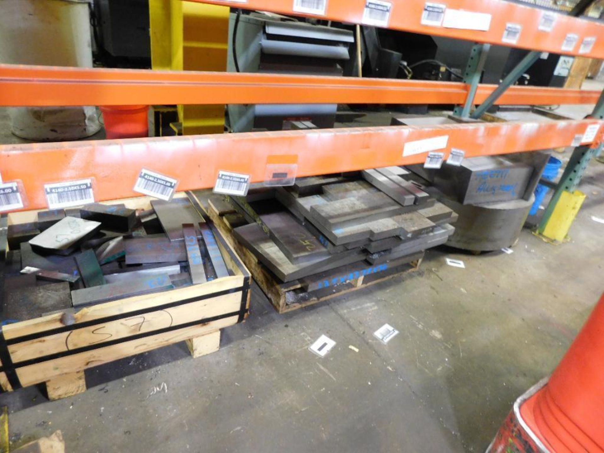 LOT: Contents of Rack & Directly Under Rack: A2, D2, 4140 Tool Steel (NO CERTS) - Image 6 of 6