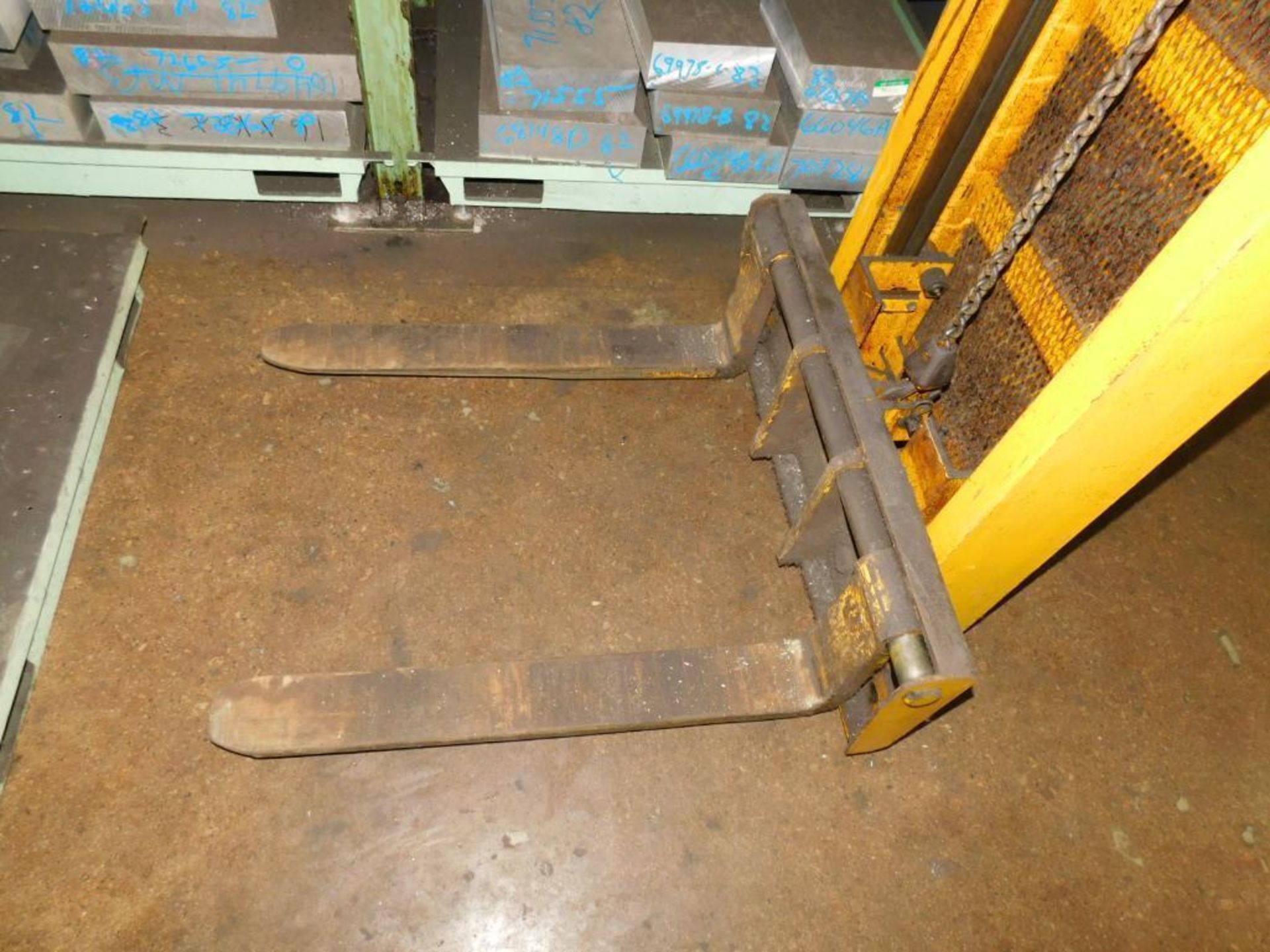 LOT: Vidmar Stak System Heavy Duty Steel Racking with Integrated Picker, 1-Ton Capacity (DELAYED REM - Image 8 of 15