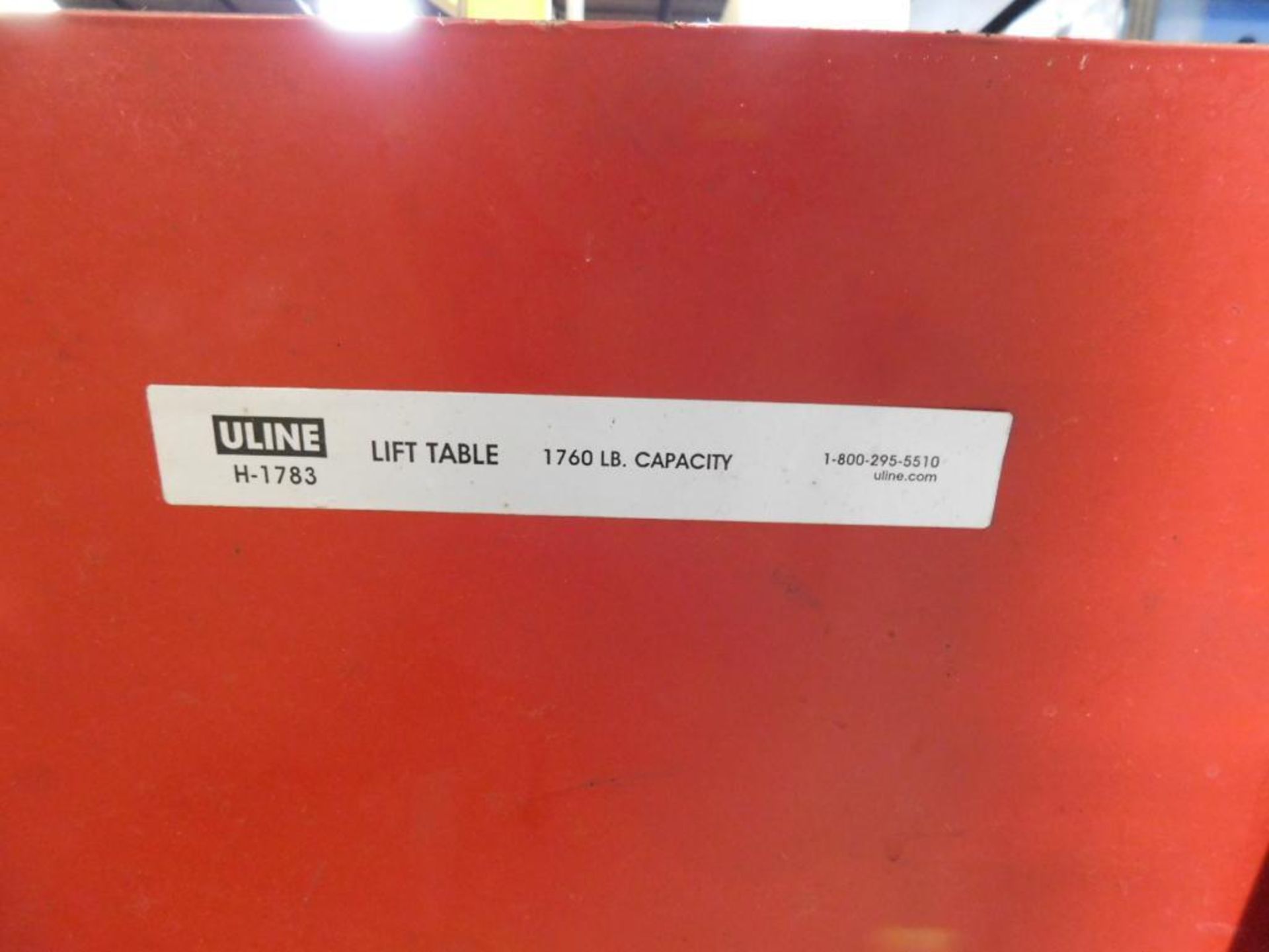 40" x 20" U-Line H-1783 1,760 Lb. Hydraulic Lift Table - Image 4 of 4