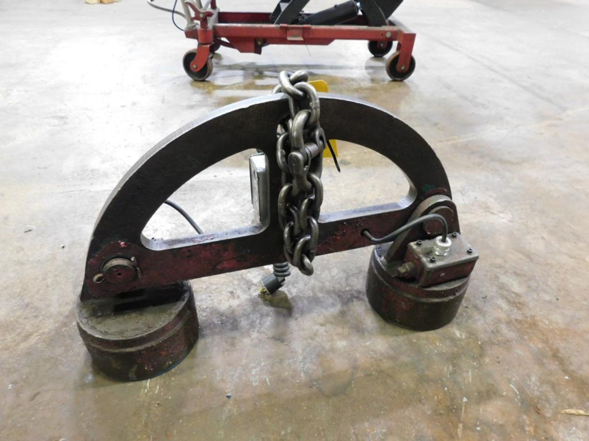 LOT: (2) 2,400 Lb. (approx.) Electromagnetic Lifting Magnets on Spreader Bar - Image 4 of 4