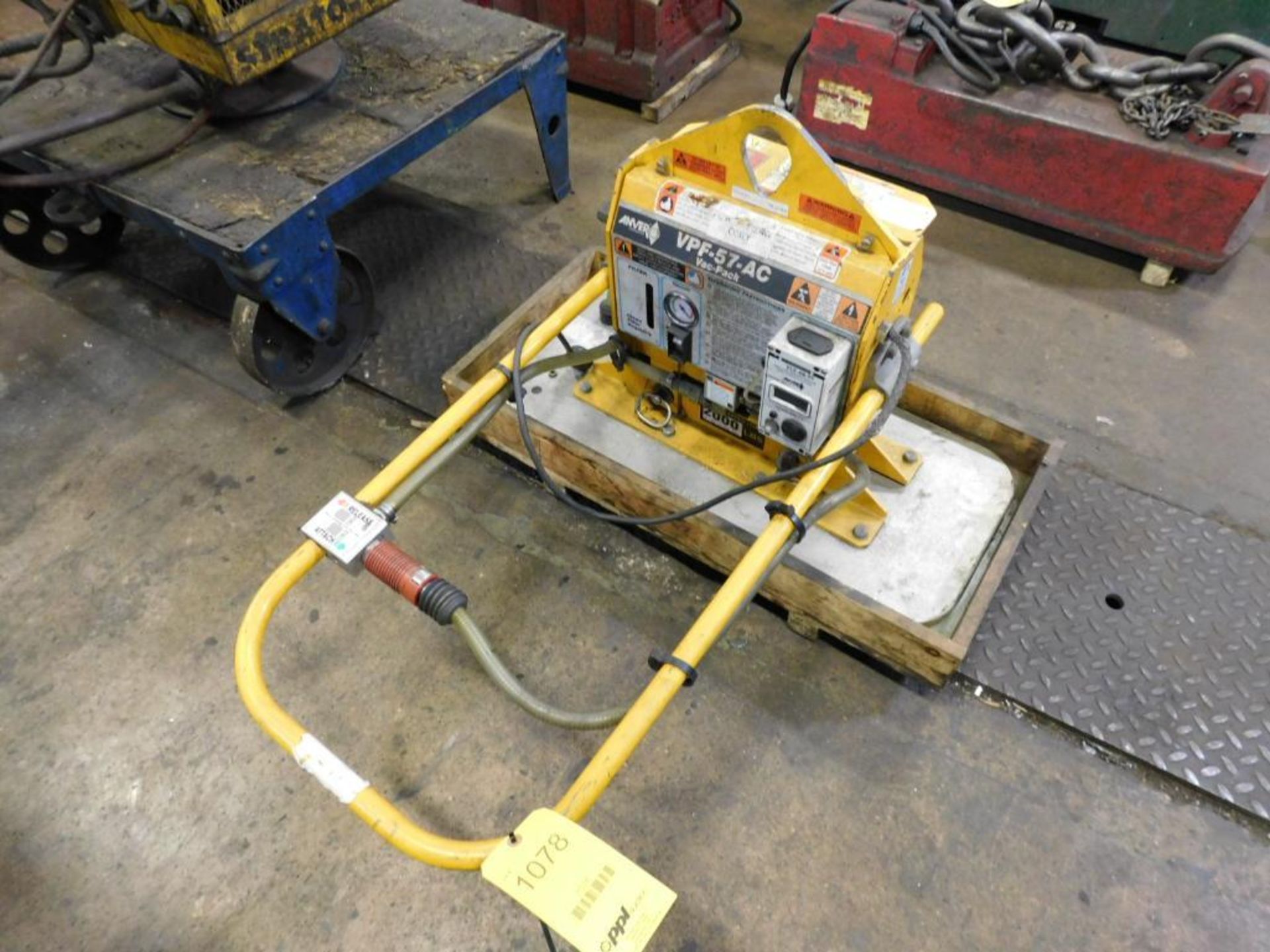 Anver VPF-57-AC Vac-Pack 1-Ton Vacuum Lifter