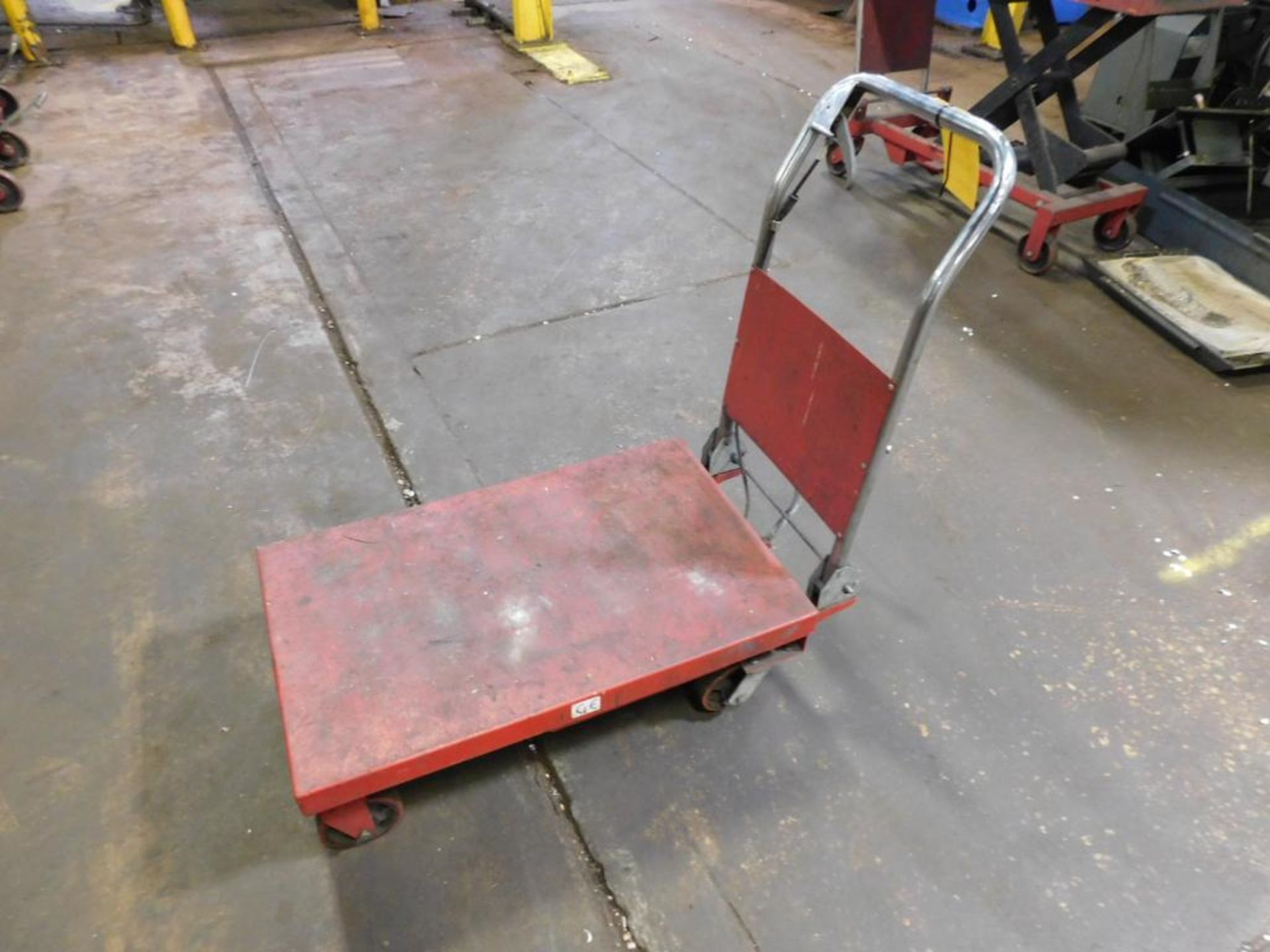 32" x 20" U-Line H-1487 1,100 Lb. Hydraulic Lift Table - Image 3 of 4