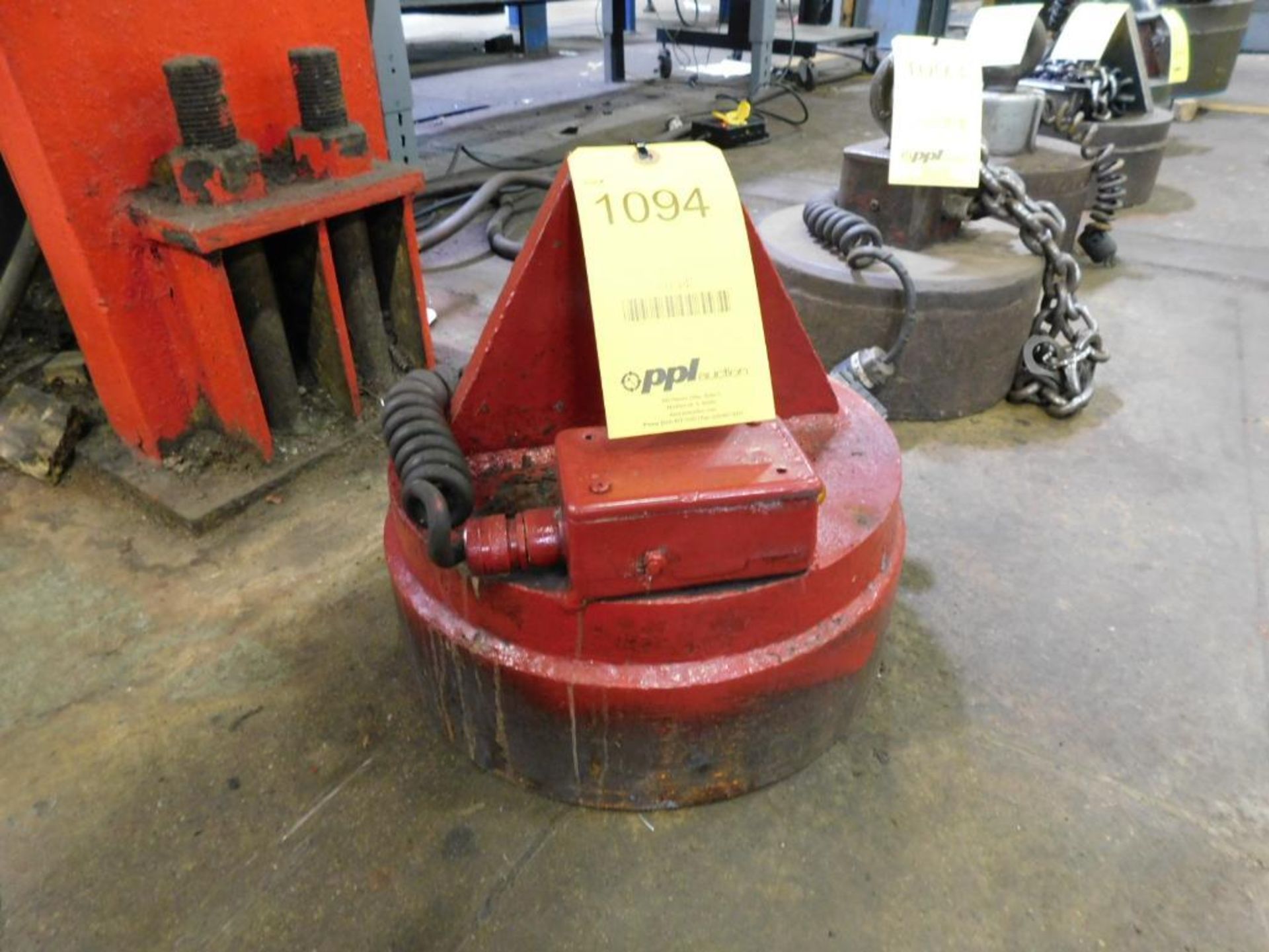4,000 Lb. (approx.) Electromagnetic Lifting Magnet