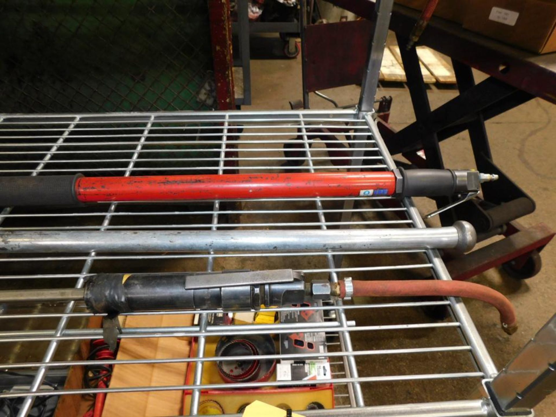 LOT: Pneumatic Scaler, Hand Scaler, (2) Air Chisels - Image 2 of 3