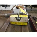 Earth Chain Model ELM-600 1,320 Lb. Lifting Magnet