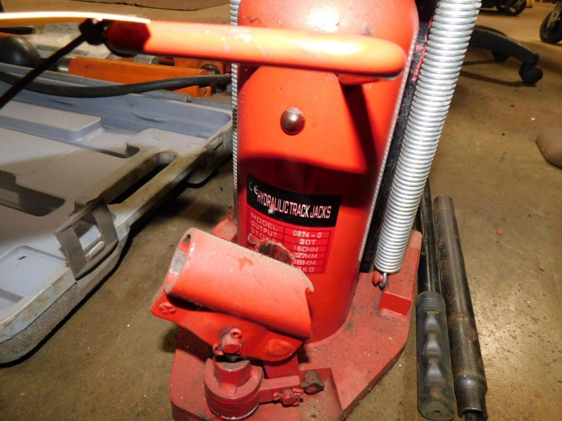 Hydraulic Track Jacks 20-Ton Hydraulic Jack - Image 2 of 2