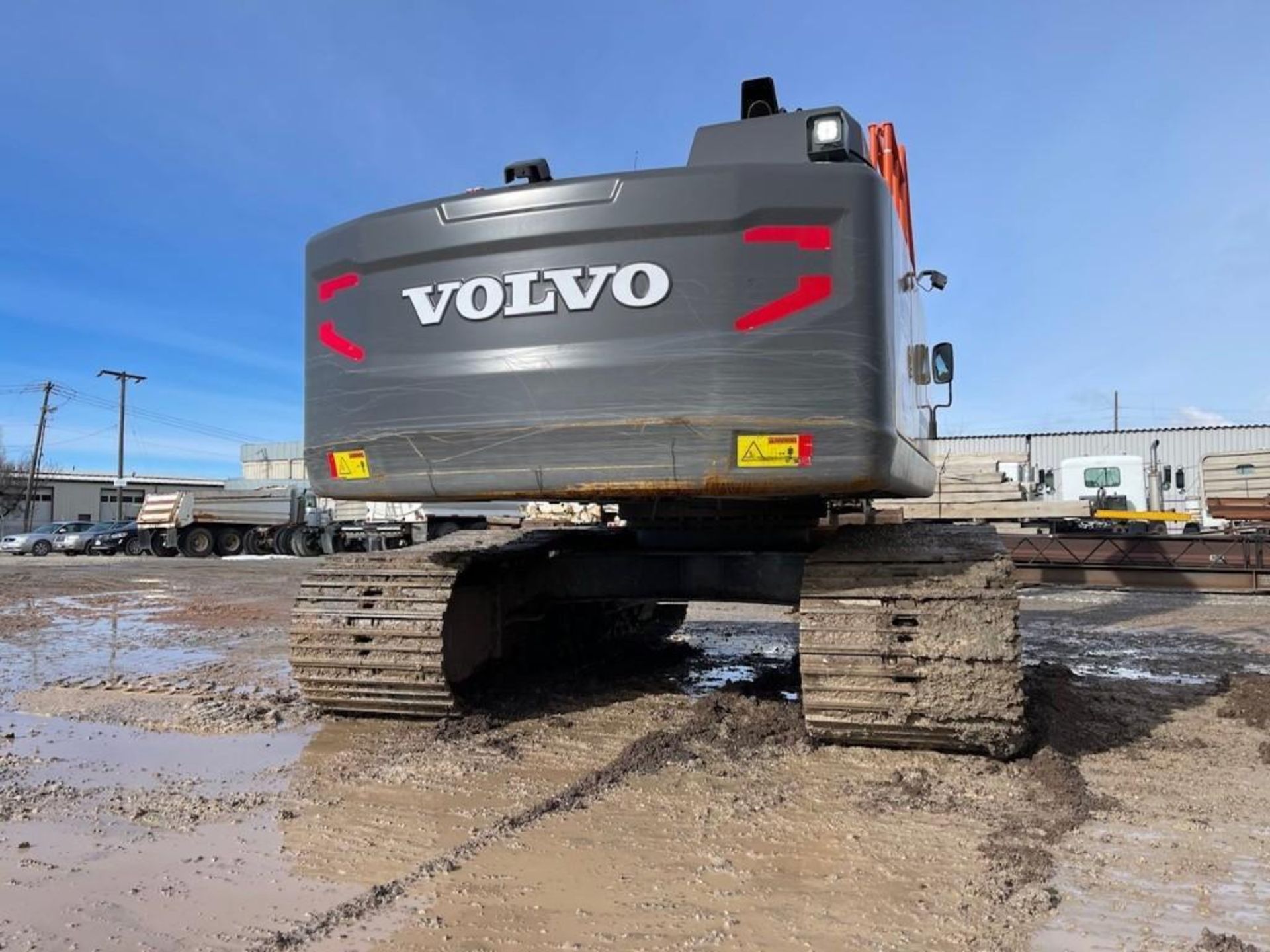 2023 Volvo EC220EL Hydraulic Excavator S/N: 315473, Enclosed Cab Heat and AC, Volvo Quick Coupler, 4 - Bild 4 aus 11