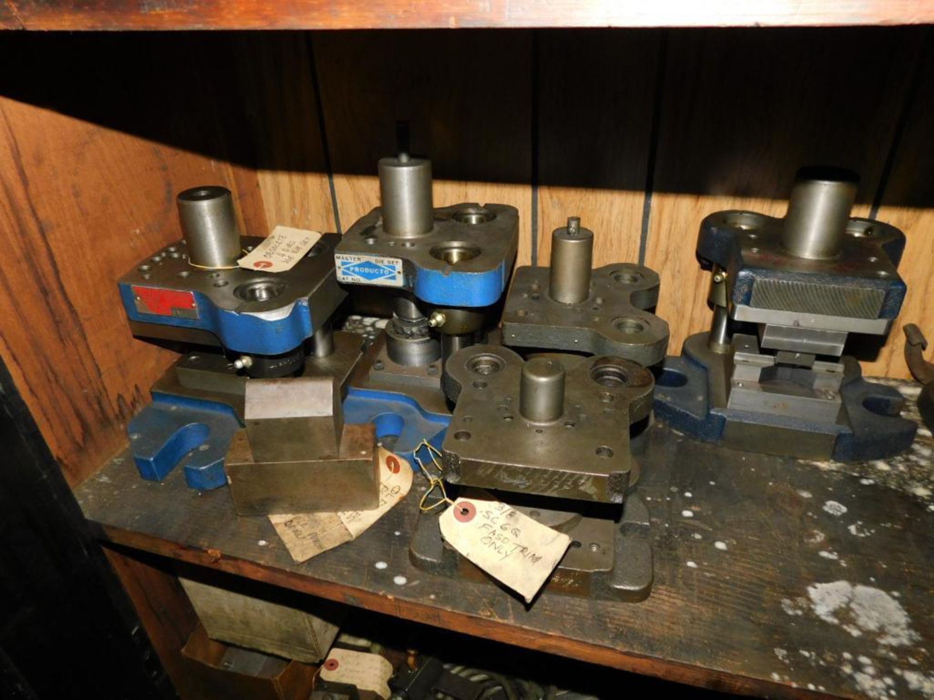 LOT: Shelf & Cabinet w/Approx. (30) Assorted Die Sets, Parts & Accessories - Image 25 of 27