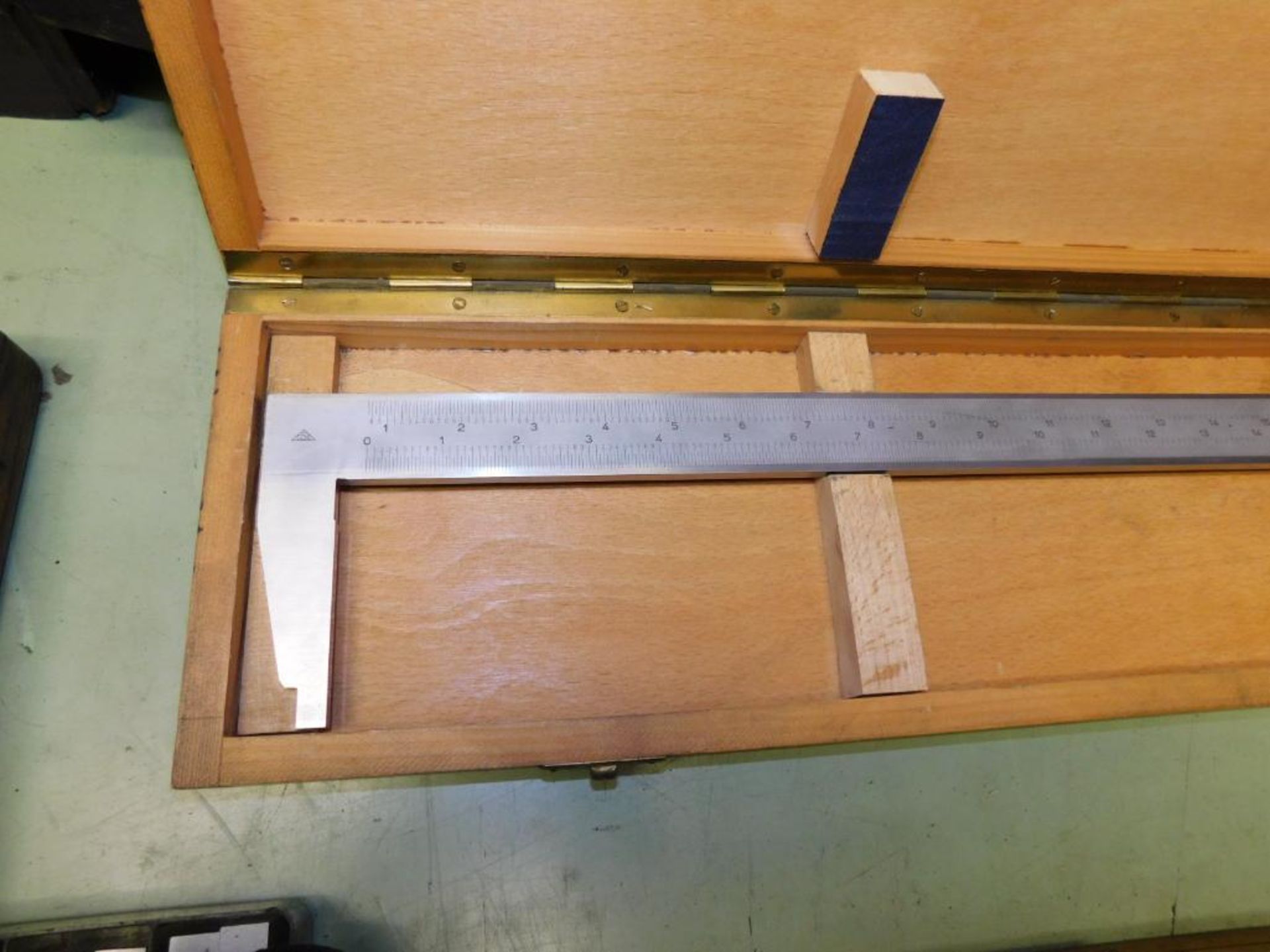 CSE 43" Vernier Caliper - Image 2 of 6