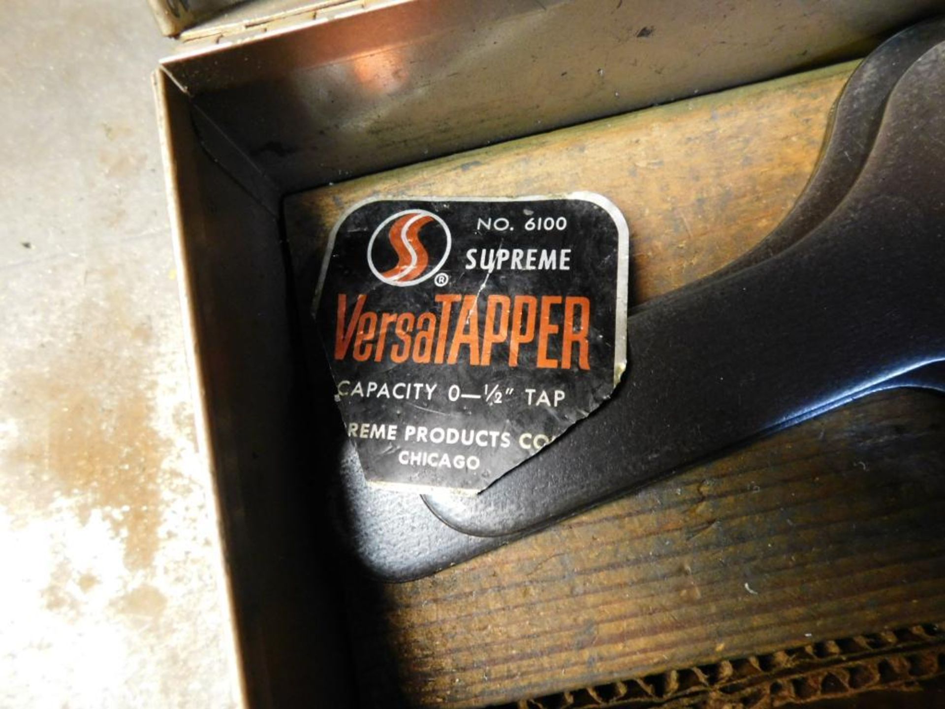 LOT: (1) Supreme Versa Tapper No. 6200 Tapping Head, Capacity 0-1/2" Tap, (1) Supreme Versa Tapper N - Image 5 of 6