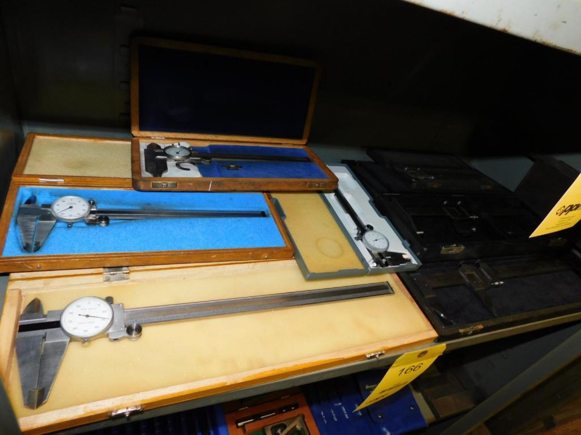 LOT: Contents of Shelf: (3) Assorted Vernier Calipers, (4) Assorted Dial Calipers - Image 7 of 7