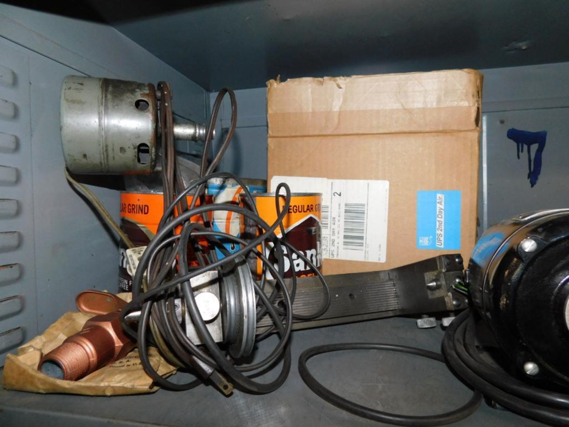 LOT: Contents of (2) Shelves: Electric Motor, Tool Post Grinder, Auto Transformer, Motor Controller, - Bild 11 aus 15