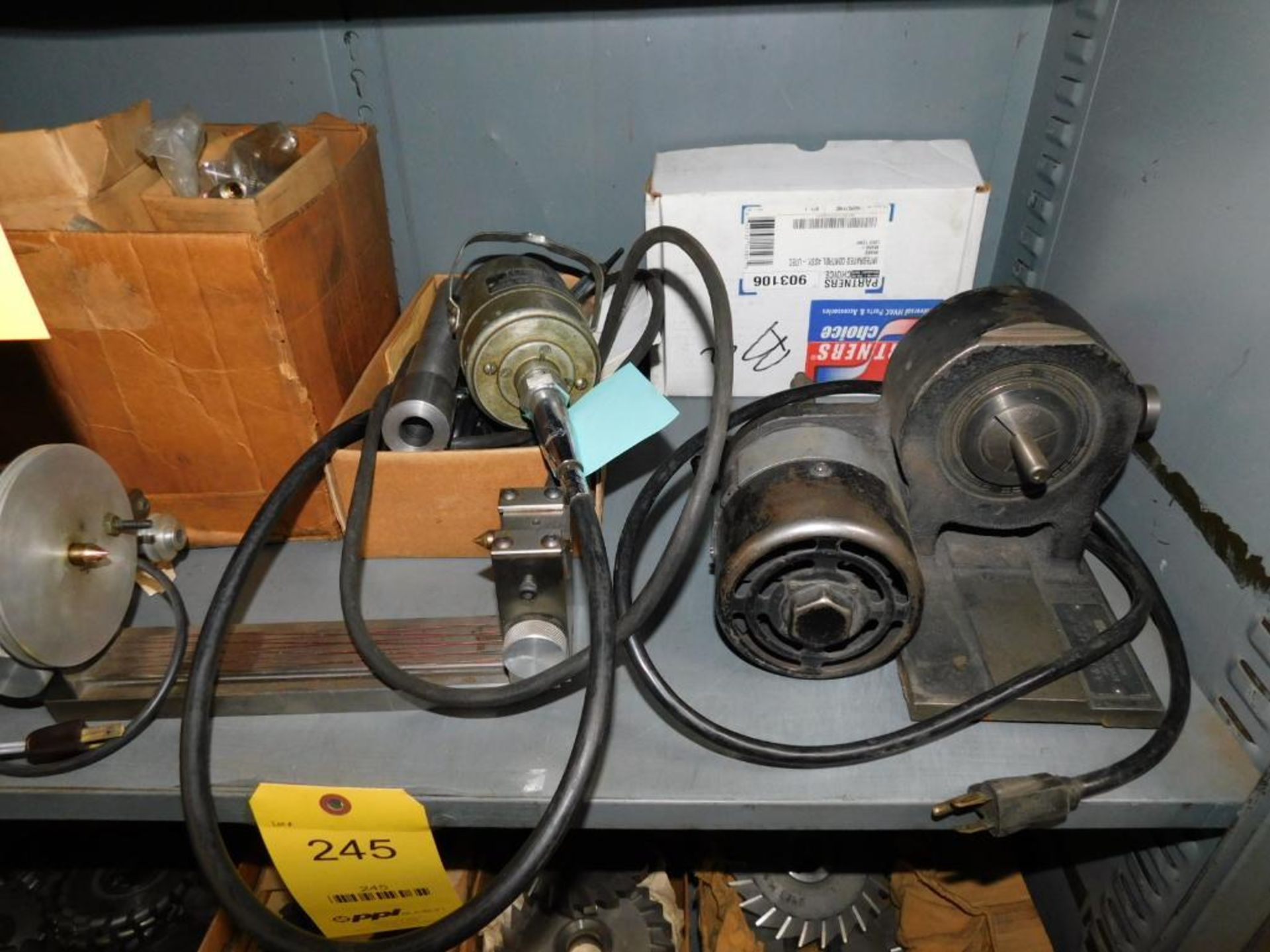 LOT: Contents of (2) Shelves: Electric Motor, Tool Post Grinder, Auto Transformer, Motor Controller, - Bild 3 aus 15