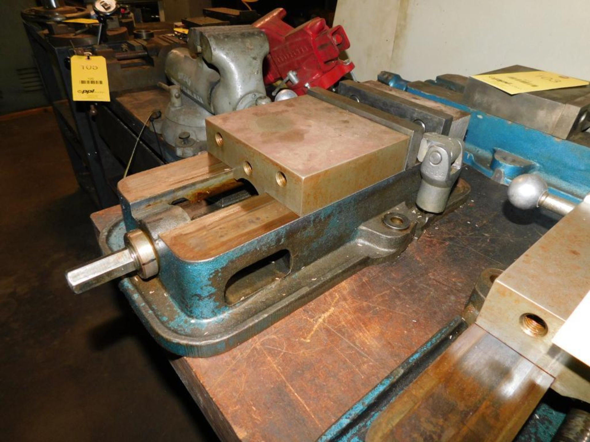 Kurt 6" Anglock Machine Vise - Image 2 of 4