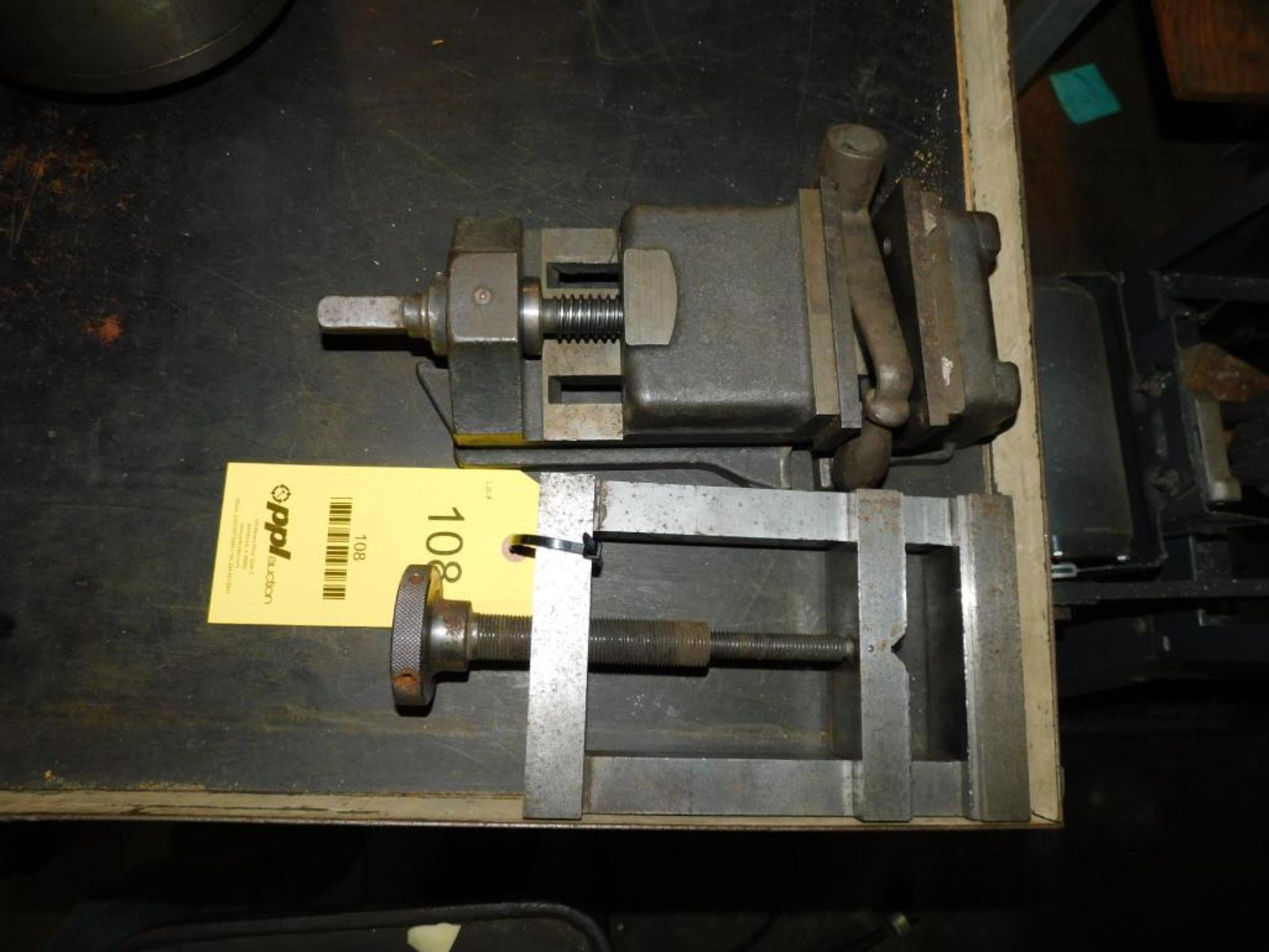 LOT: (1) 5" Machine Vise, (1) 6" Vise - Image 2 of 2