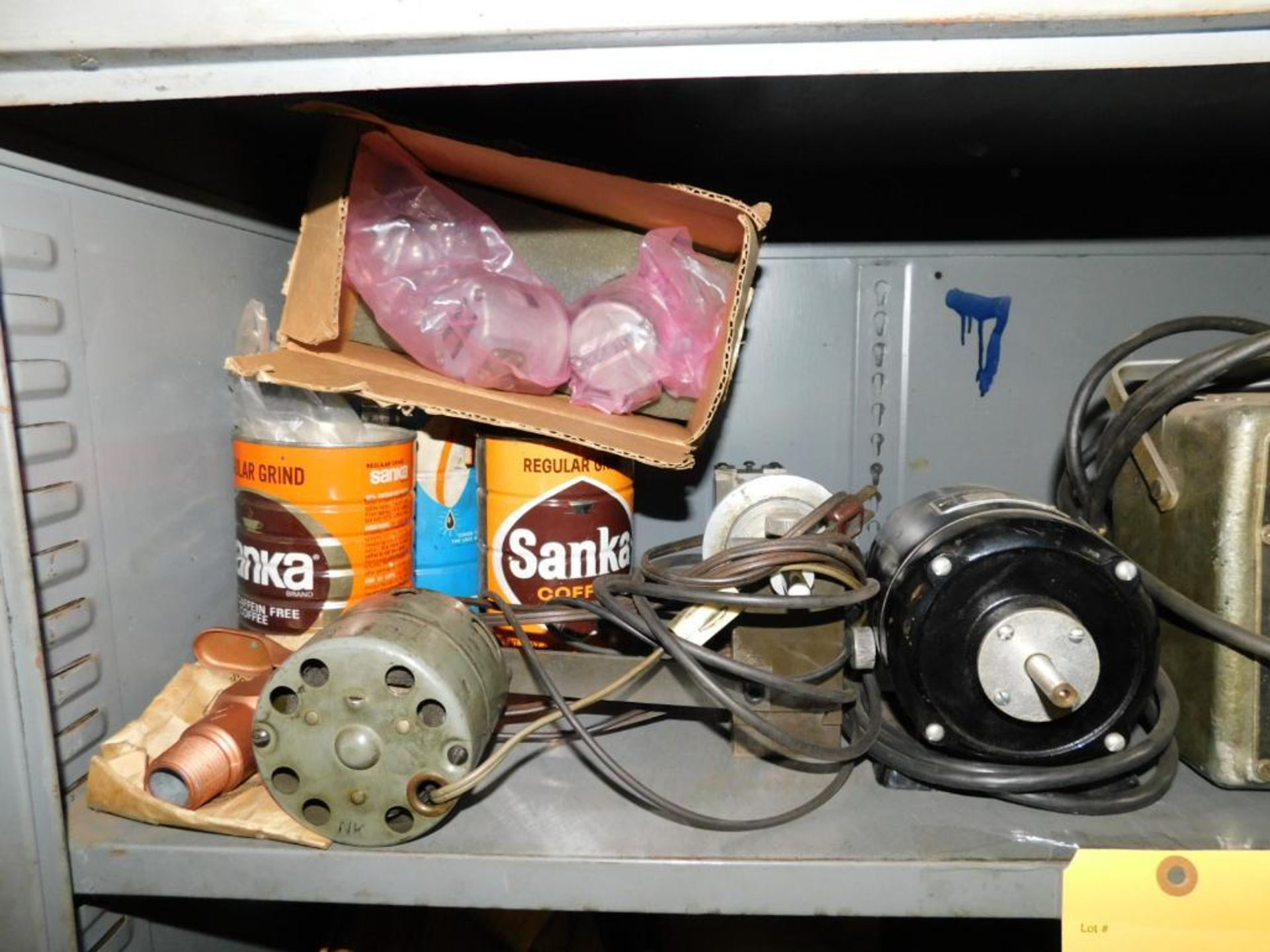 LOT: Contents of (2) Shelves: Electric Motor, Tool Post Grinder, Auto Transformer, Motor Controller, - Bild 5 aus 15