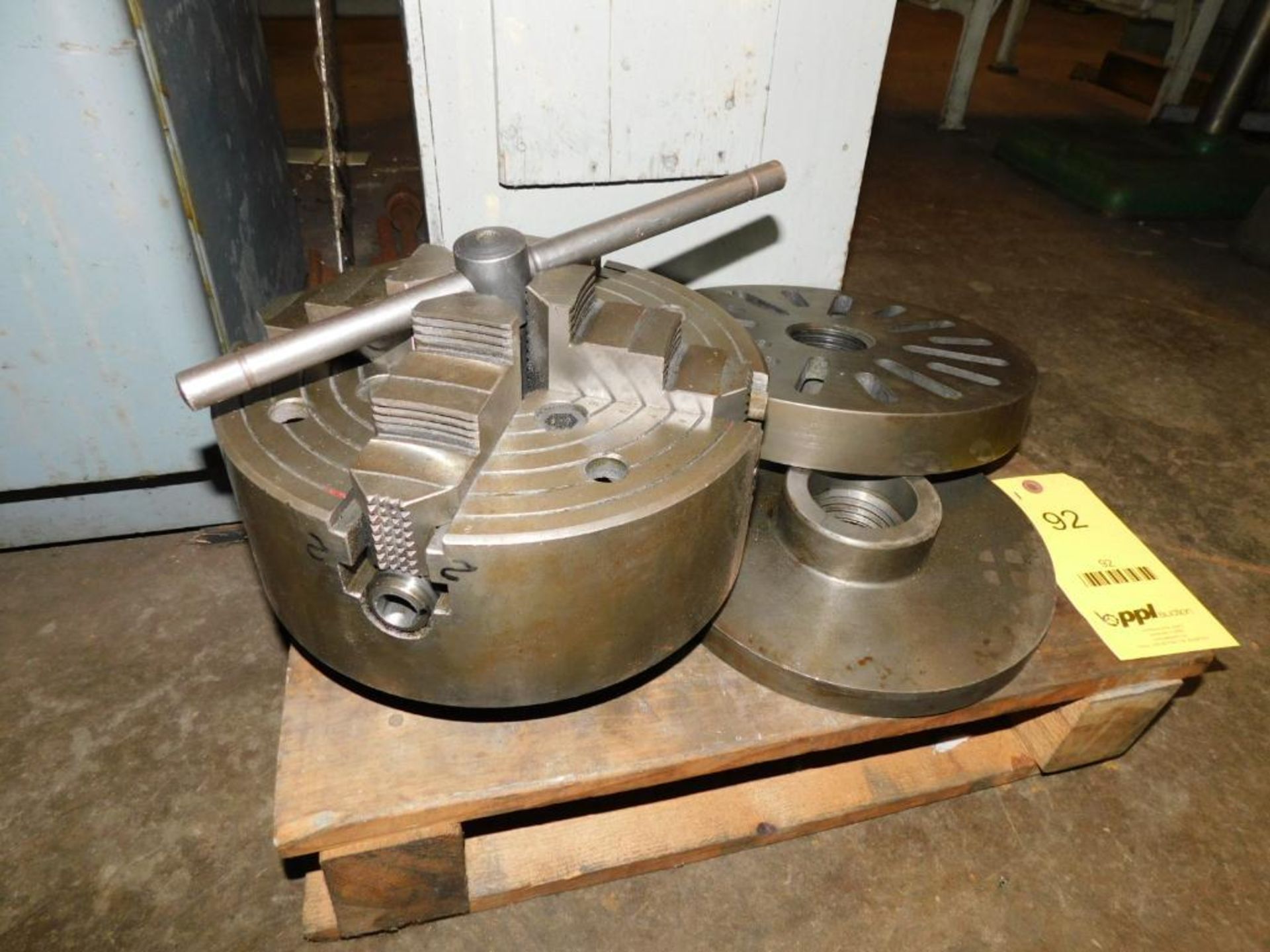 LOT: 10" Cushman 1014C 4-Jaw Chuck, 11" Face Plate, etc. - Image 3 of 4